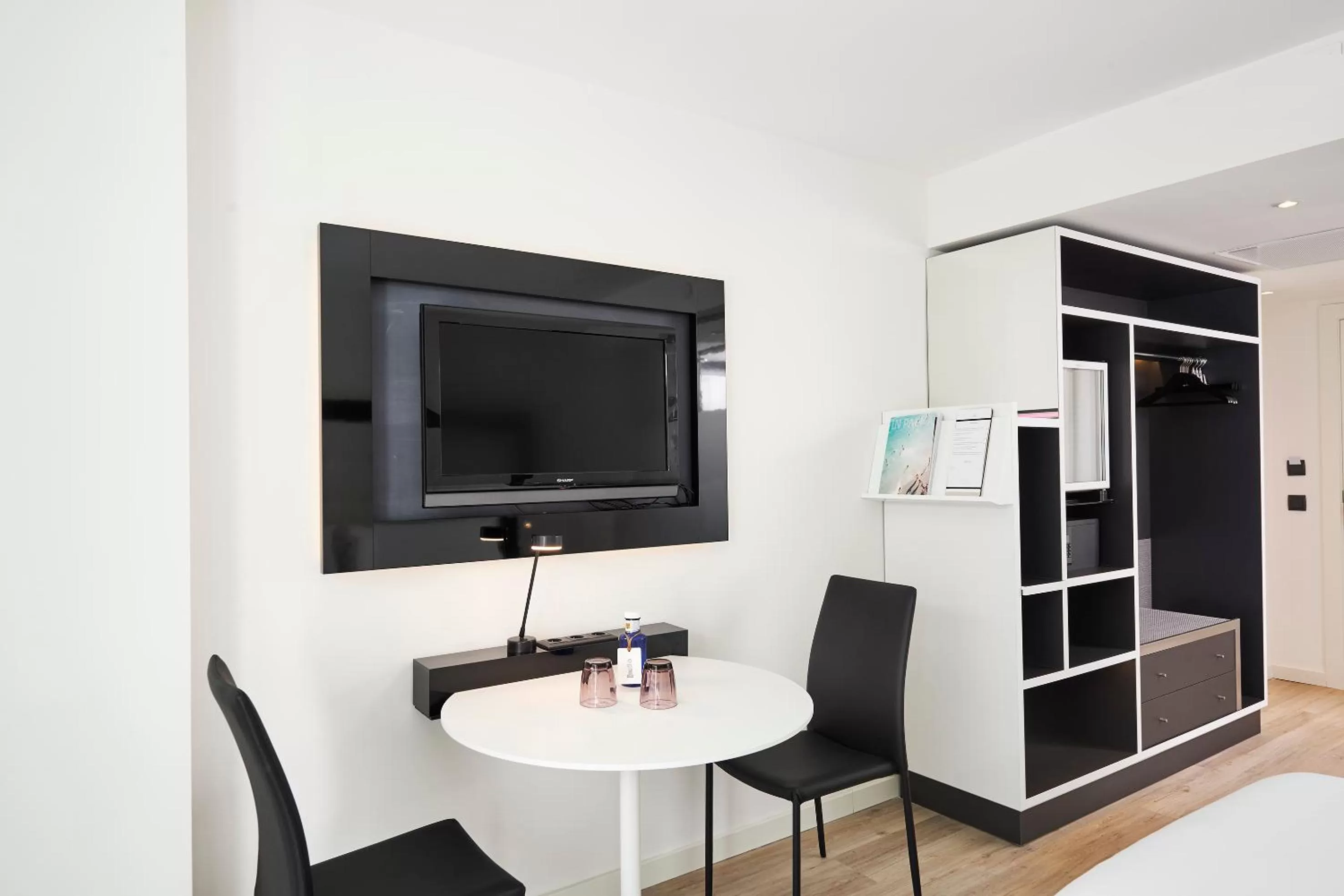 The Innside Premium Room with Balcony in INNSiDE by Meliá Palma Bosque