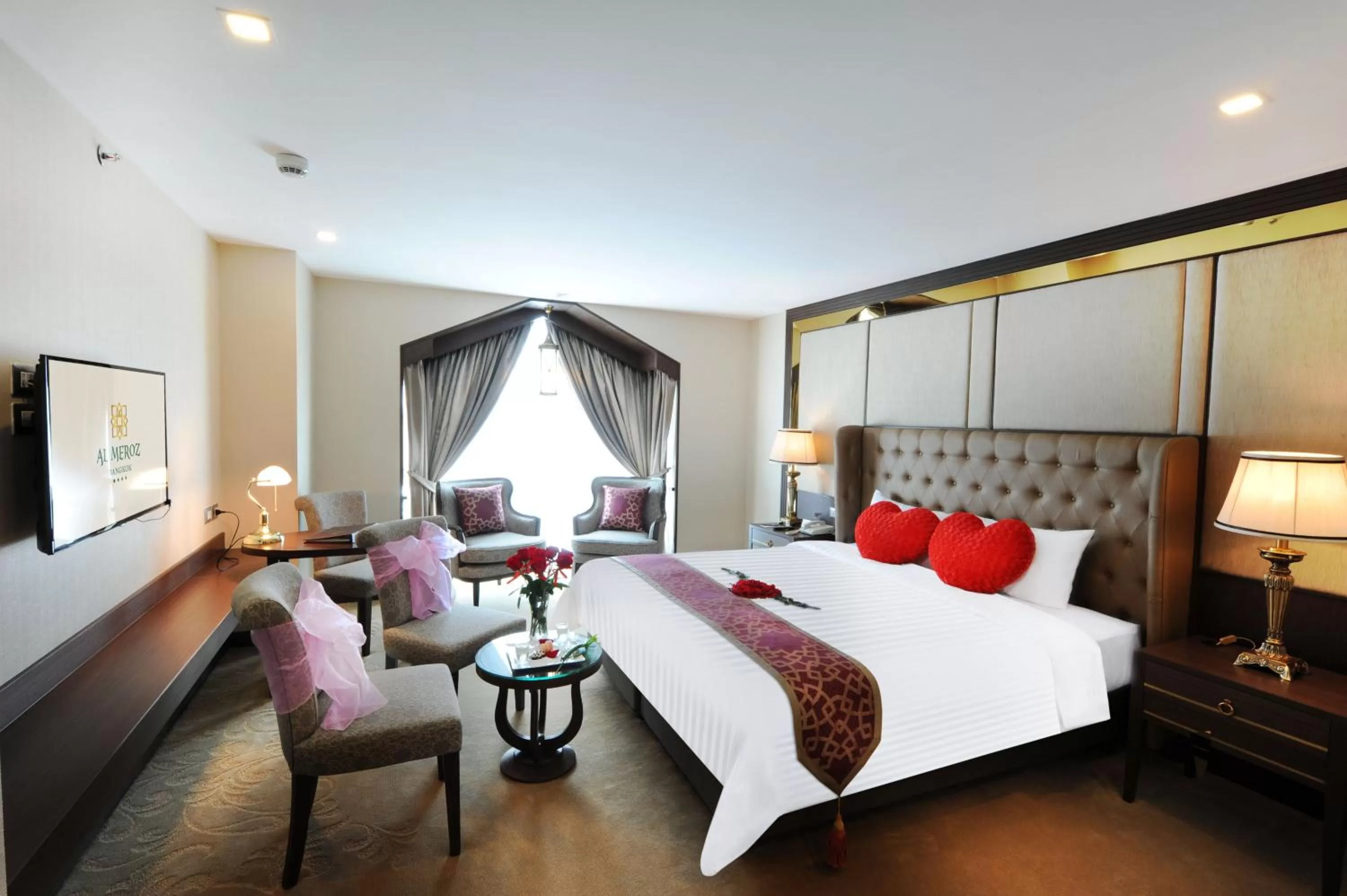 Deluxe Double or Twin Room in Al Meroz Hotel Bangkok - The Leading Halal Hotel