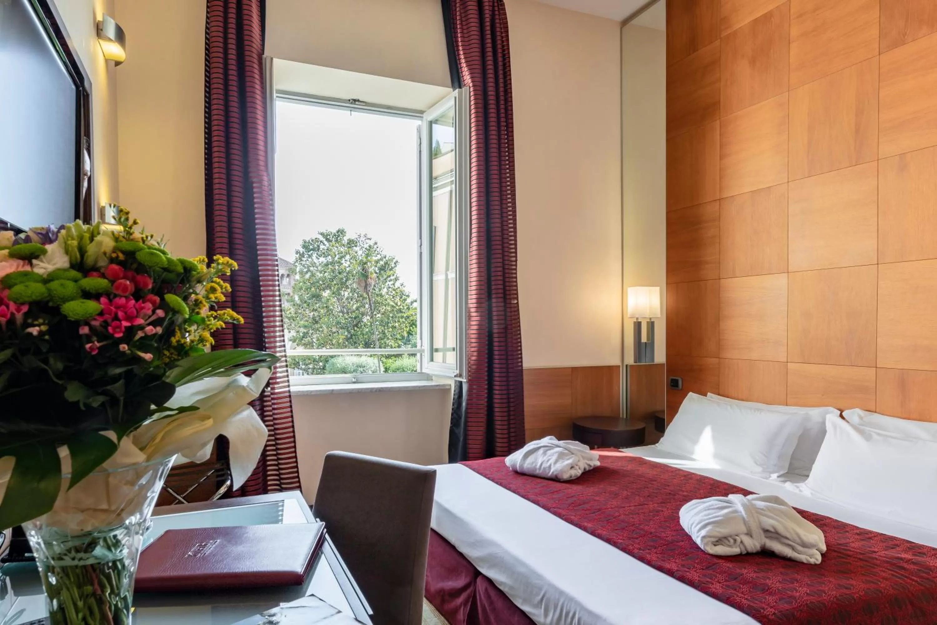 Double or Twin Room with View in Kolbe Hotel Rome