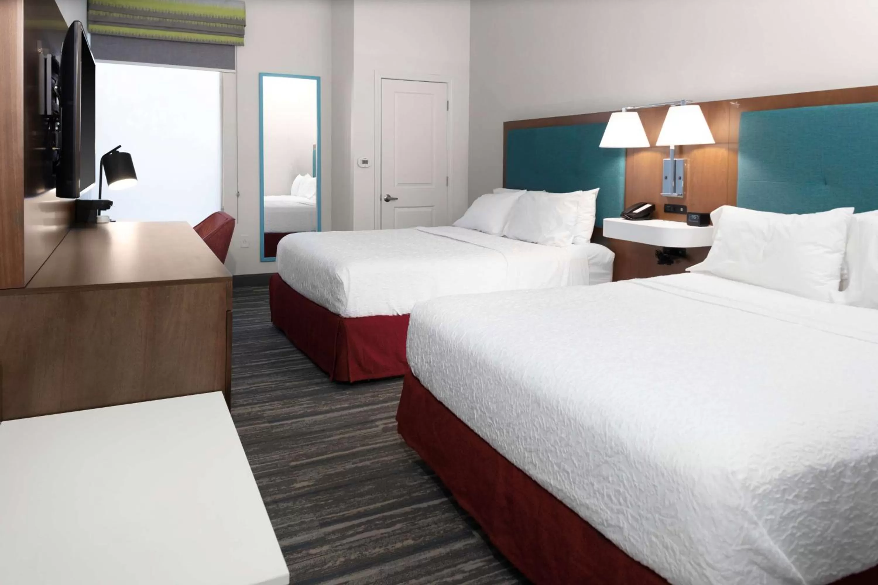 Queen Room with Two Queen Beds - Non-Smoking in Hampton Inn by Hilton Concord/Bow