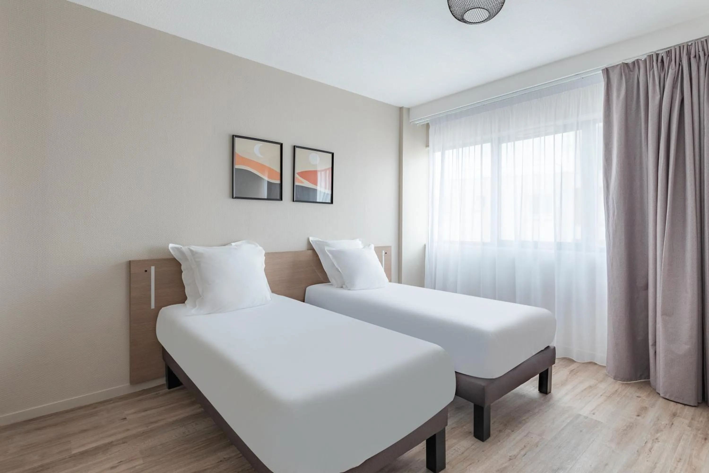 Superior Twin Studio in Appart'City Classic Bordeaux Centre