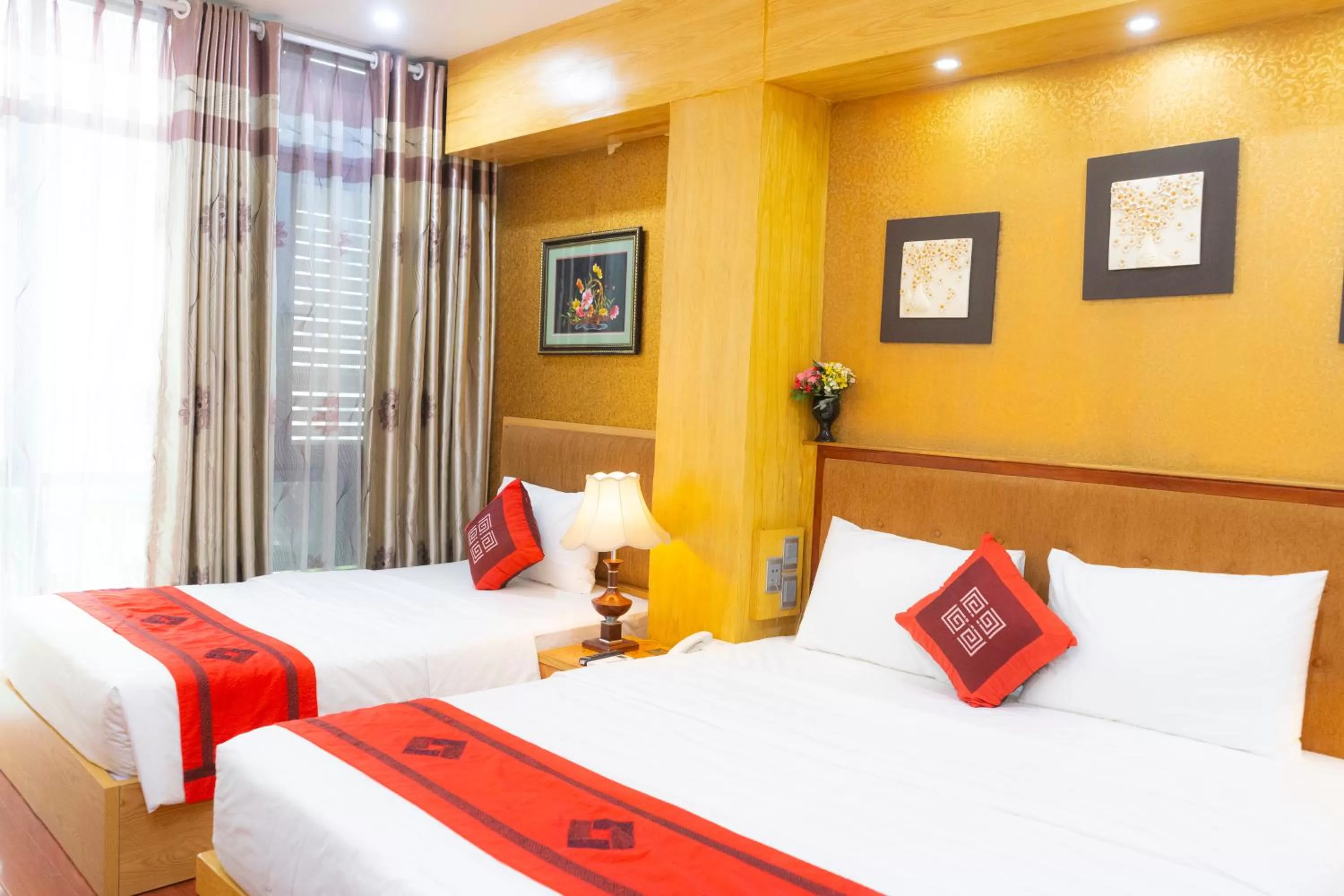 Deluxe Twin Room in Moon Hotel Cau Giay