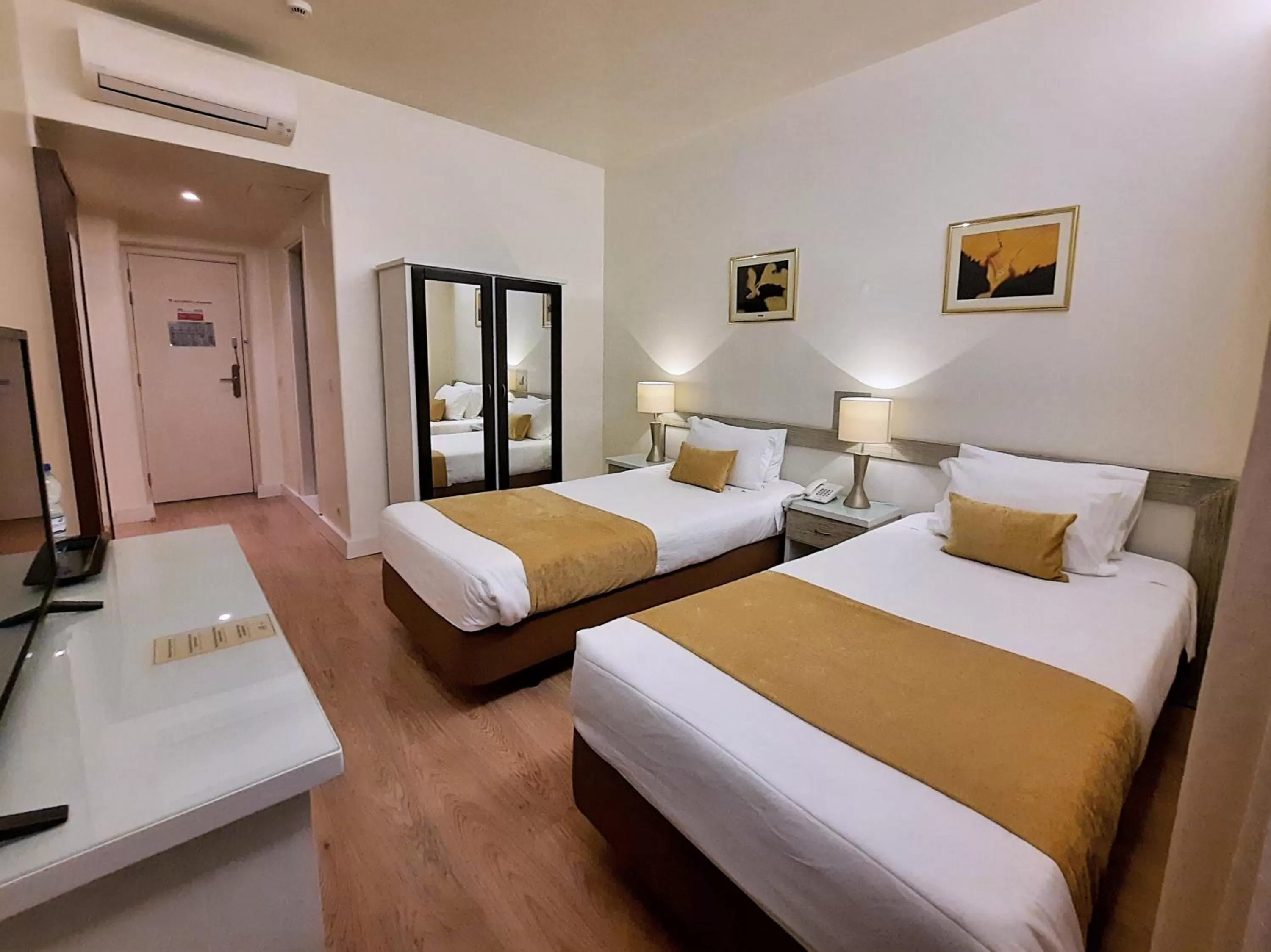 Twin Room in Hotel Aleluia