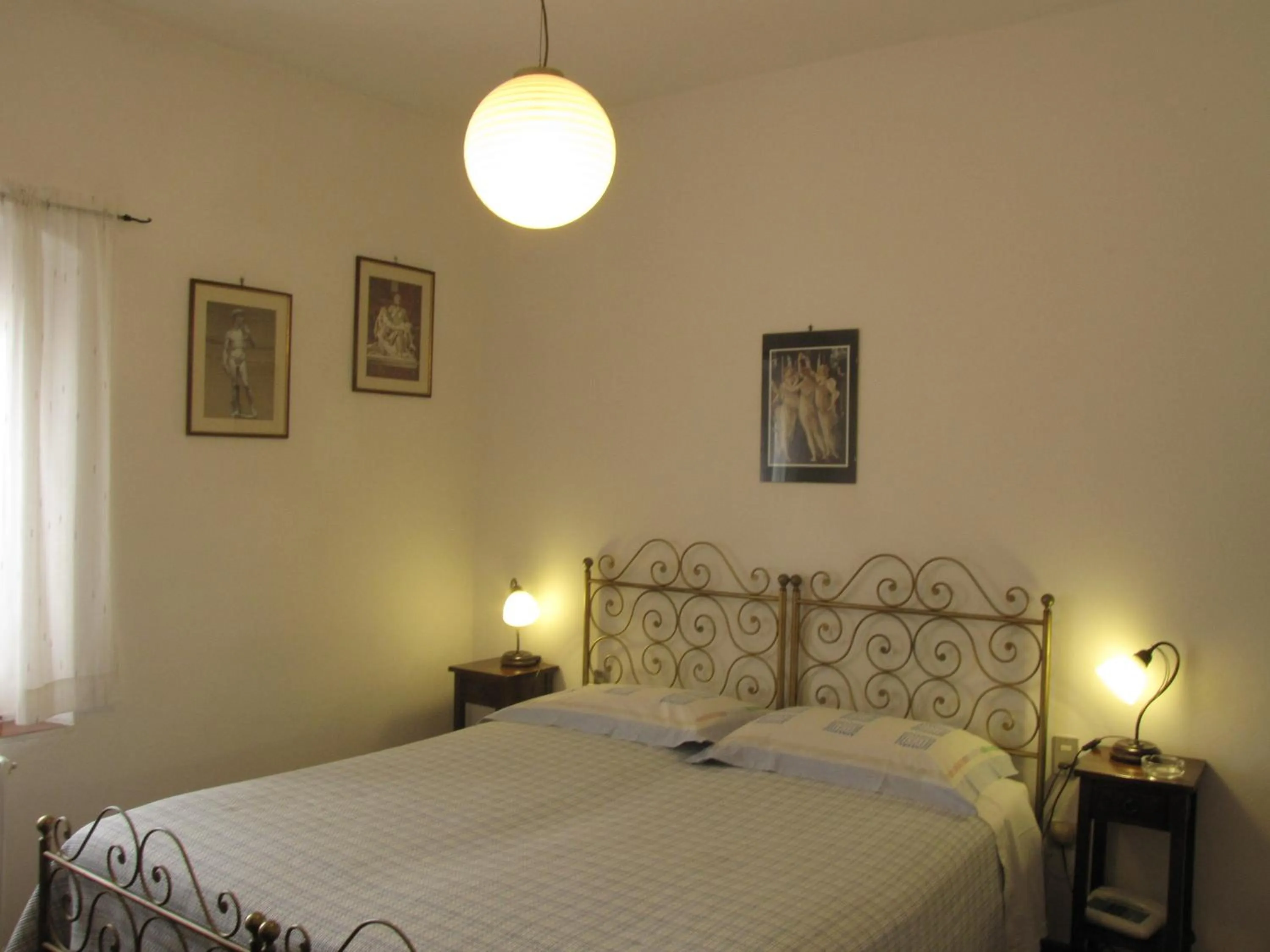Double Room with Bathroom - single occupancy in Residence Casprini da Omero