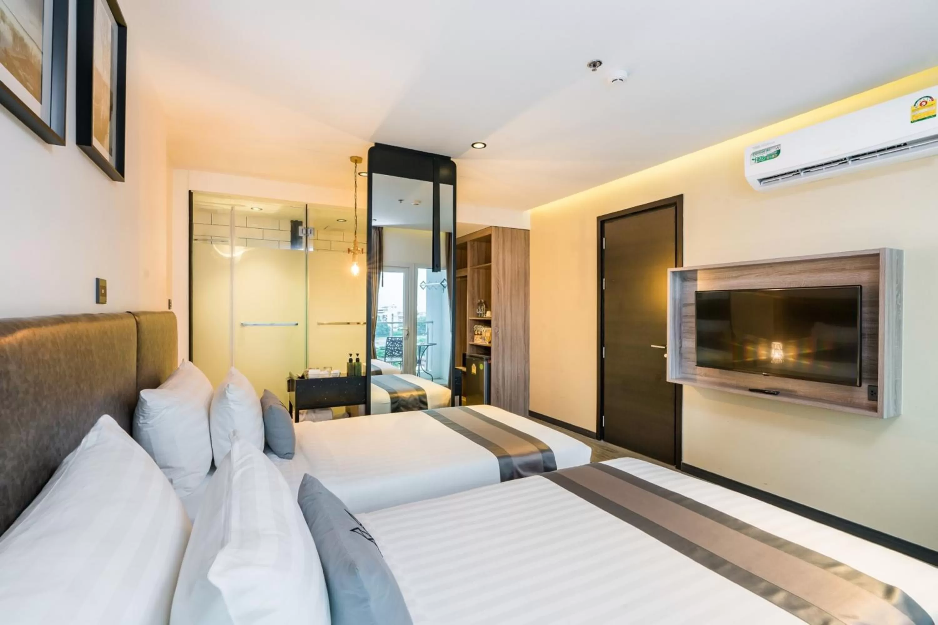 Superior Twin Room in SureStay Plus by Best Western T Pattaya