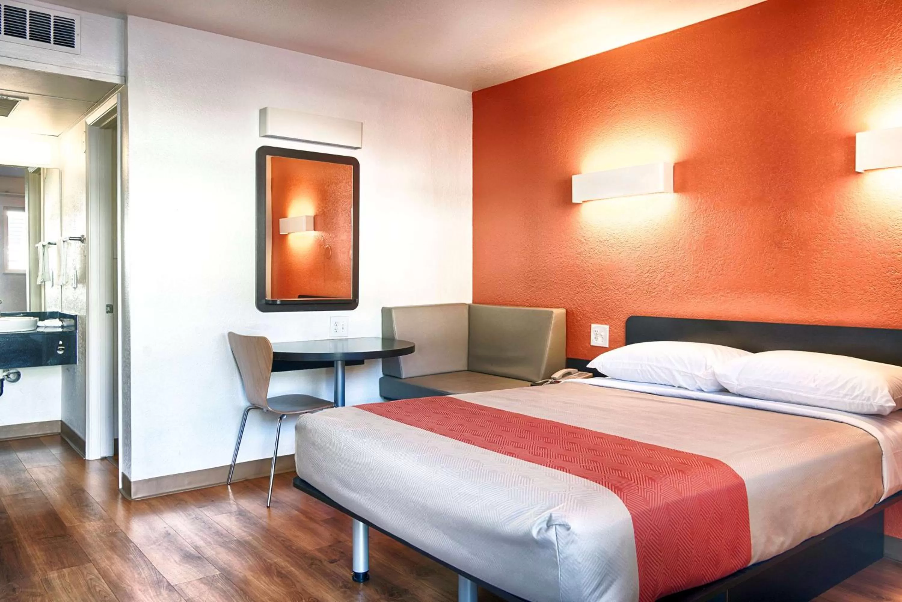 Quadruple Room - single occupancy in Motel 6-Mammoth Lakes, CA