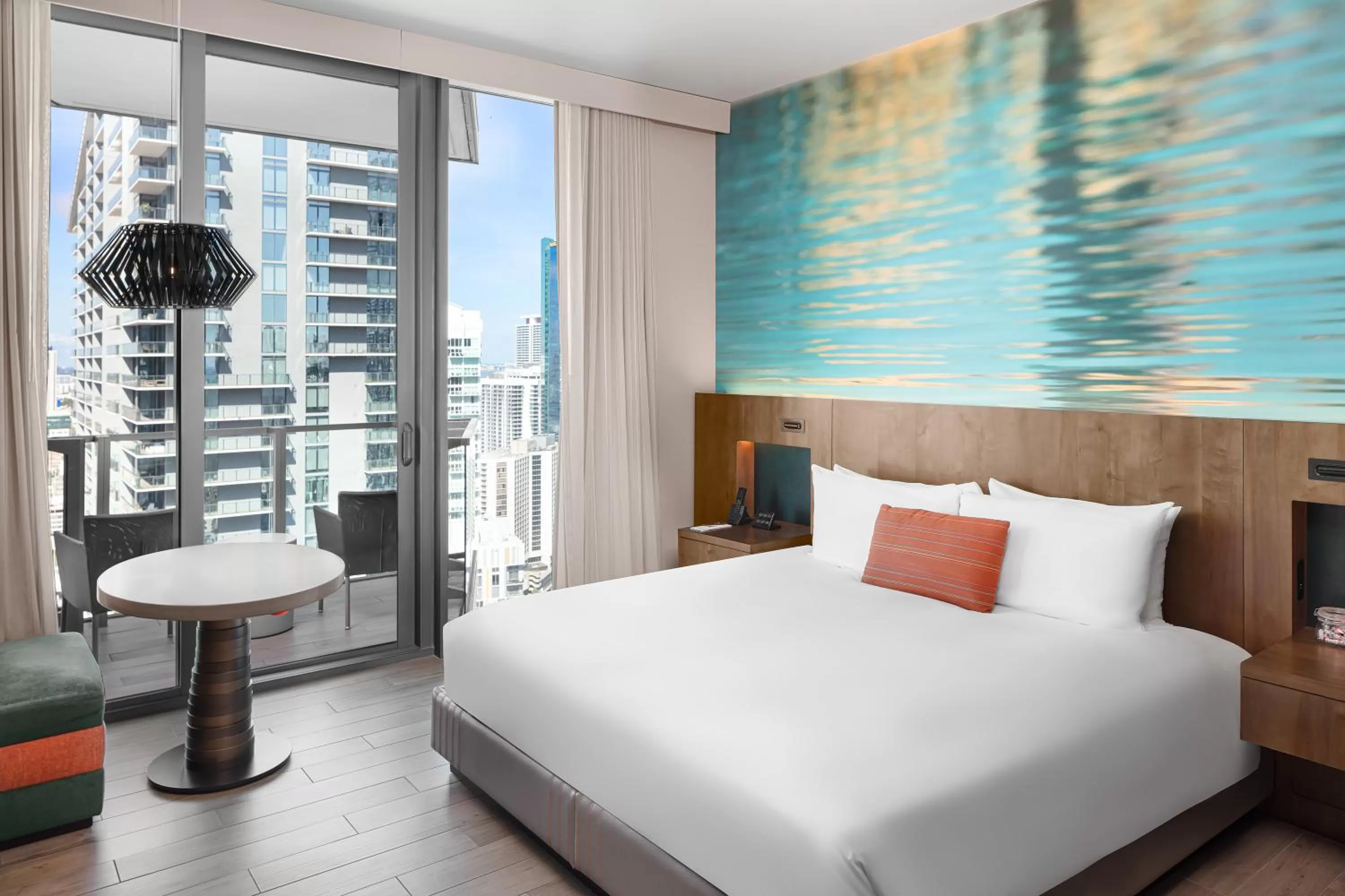 Urban King Room  in EAST Miami