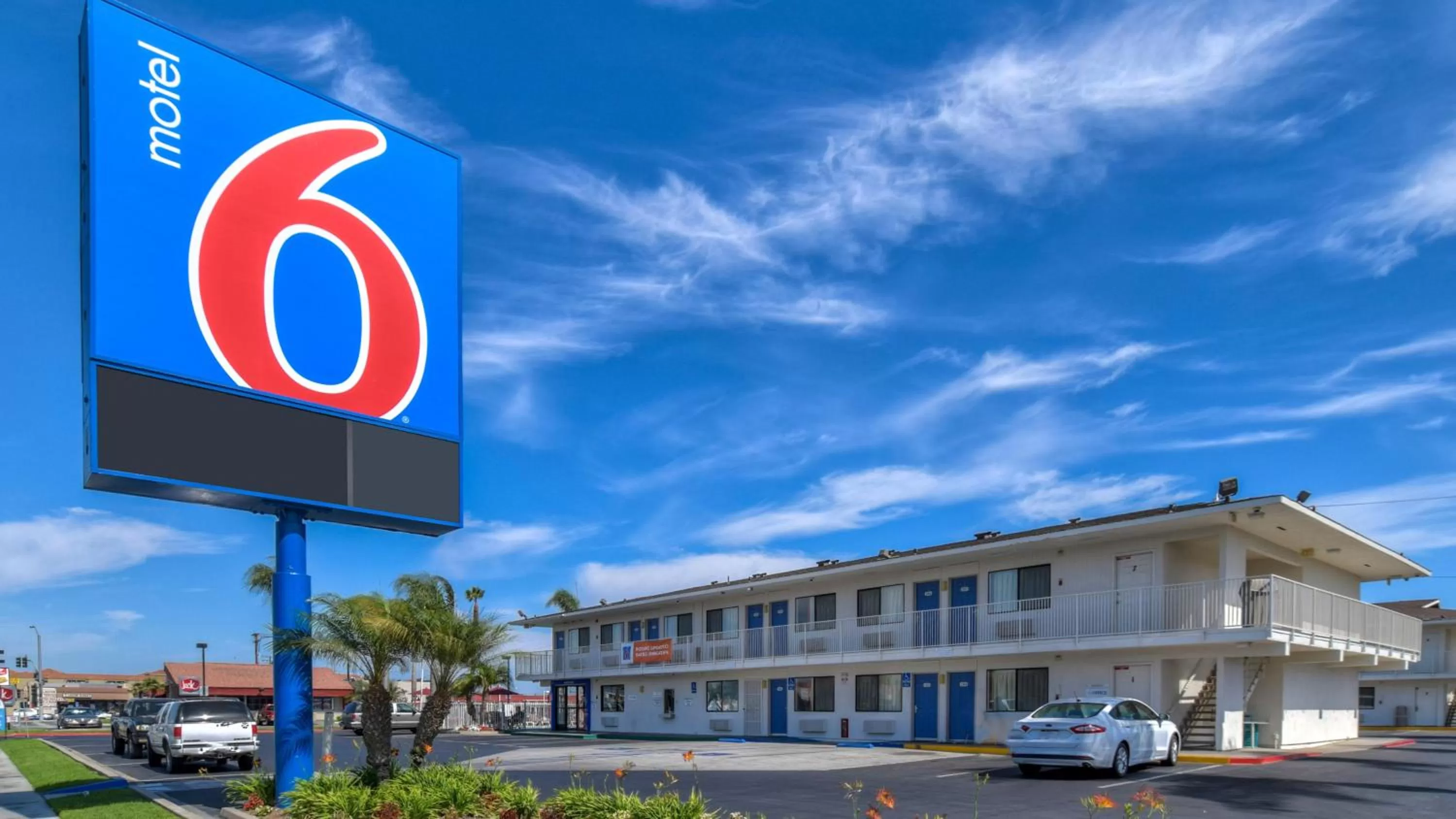 Facade/entrance in Motel 6-Stanton, CA- Anaheim West