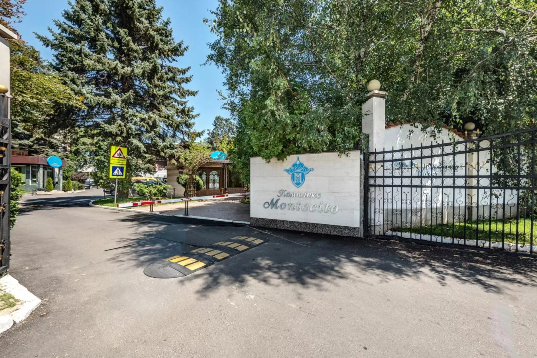 Property building in Hotel Montecito