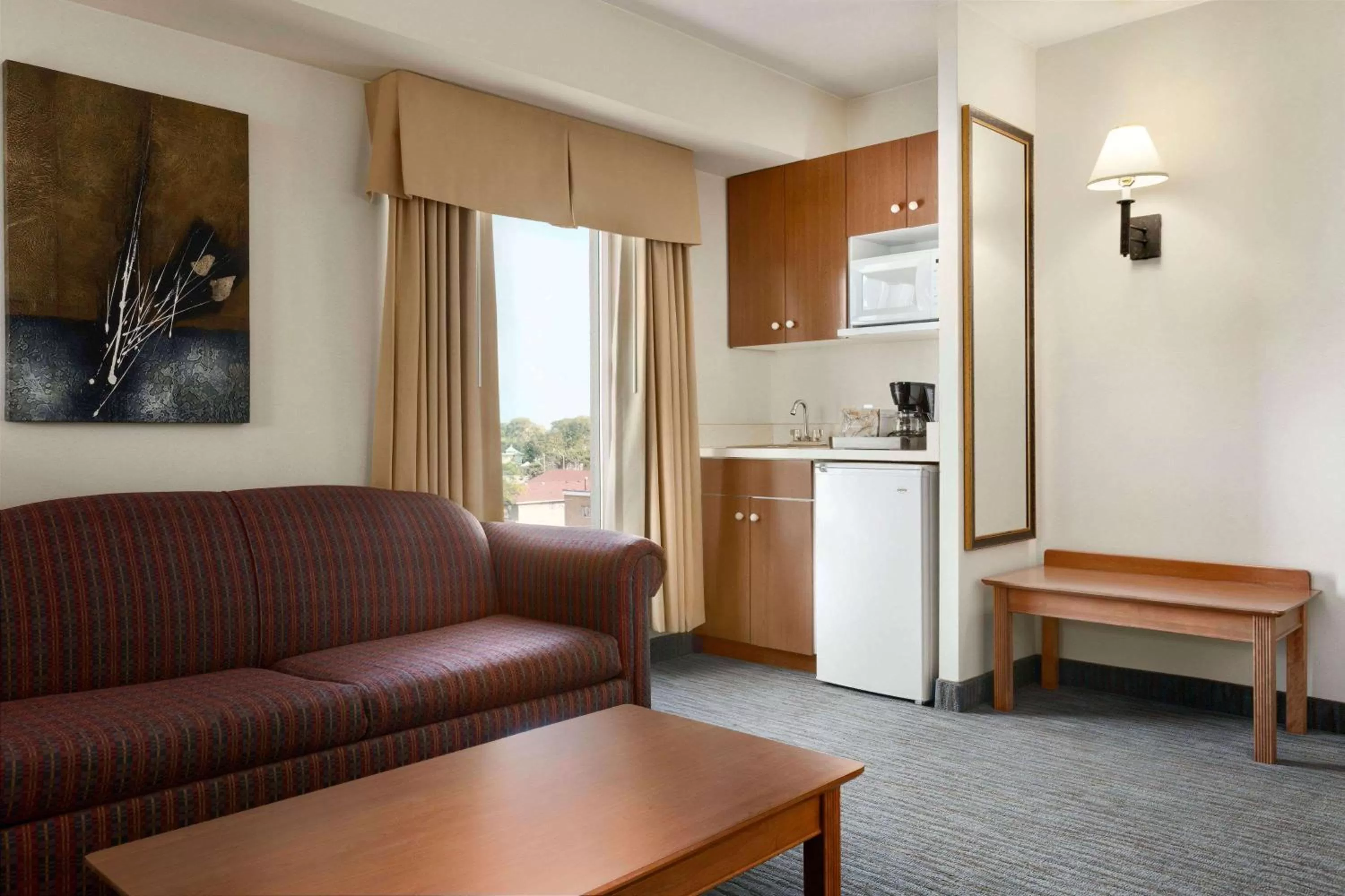 Photo of the whole room in Days Inn by Wyndham Niagara Falls Centre St By the Falls
