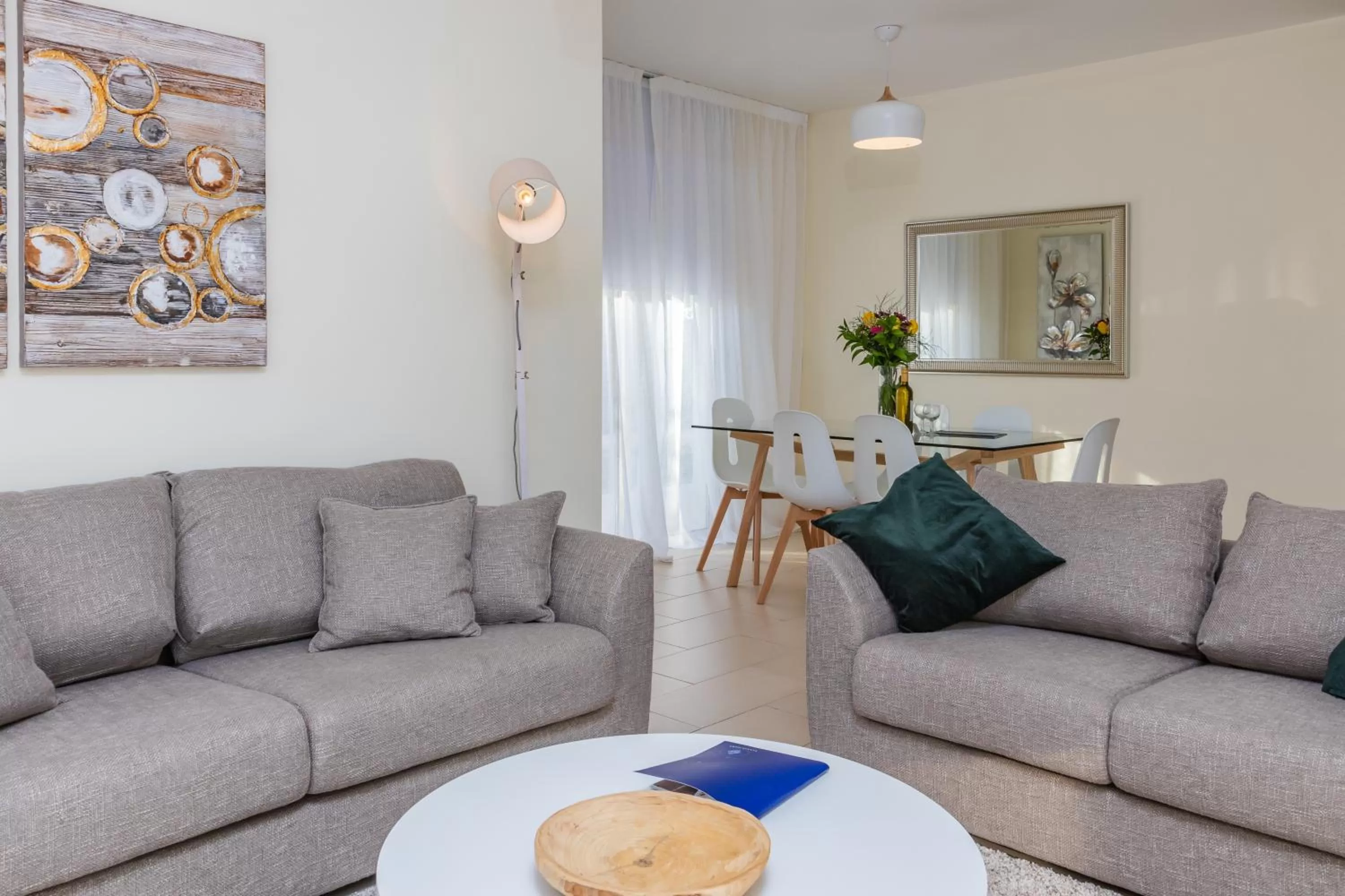 Living room in Elysia Park