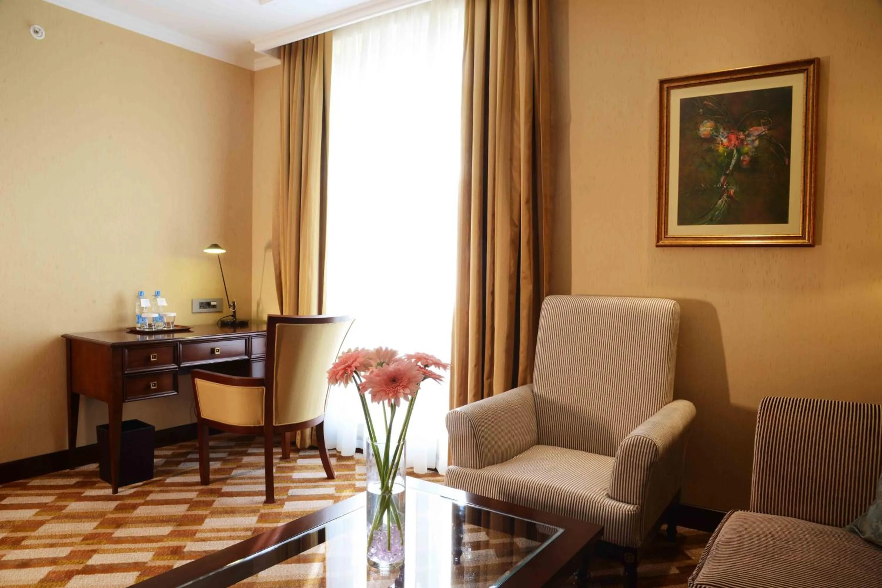 Seating area in LOTTE City Hotels Tashkent Palace