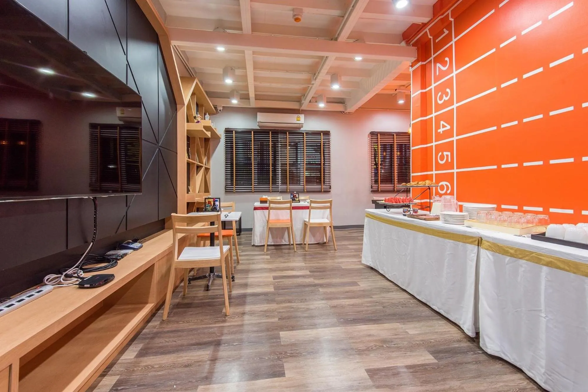 Triple Room with Bathroom in Siam Stadium Hostel