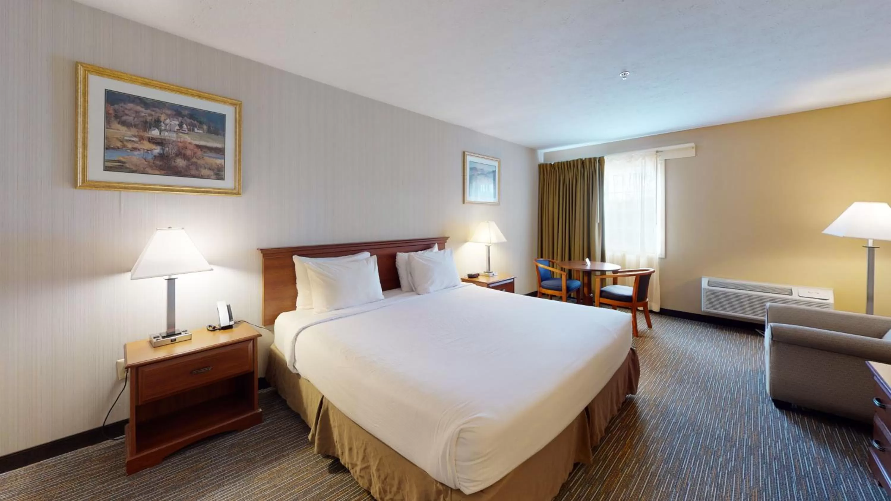 King Room - Disability Access/Non-Smoking in Ramada by Wyndham Strasburg - Shenandoah Valley
