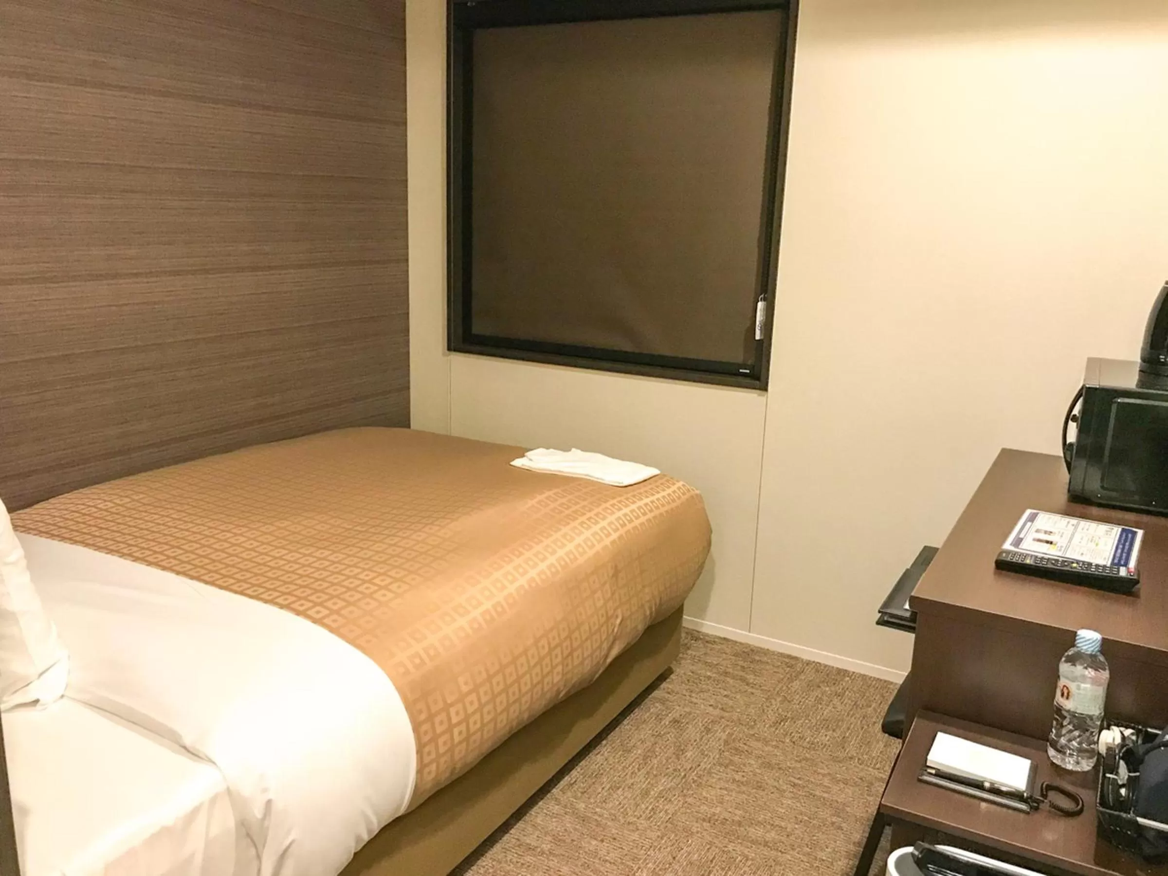 Double Room with Small Double Bed - single occupancy - Smoking in Hotel Livemax Toyama