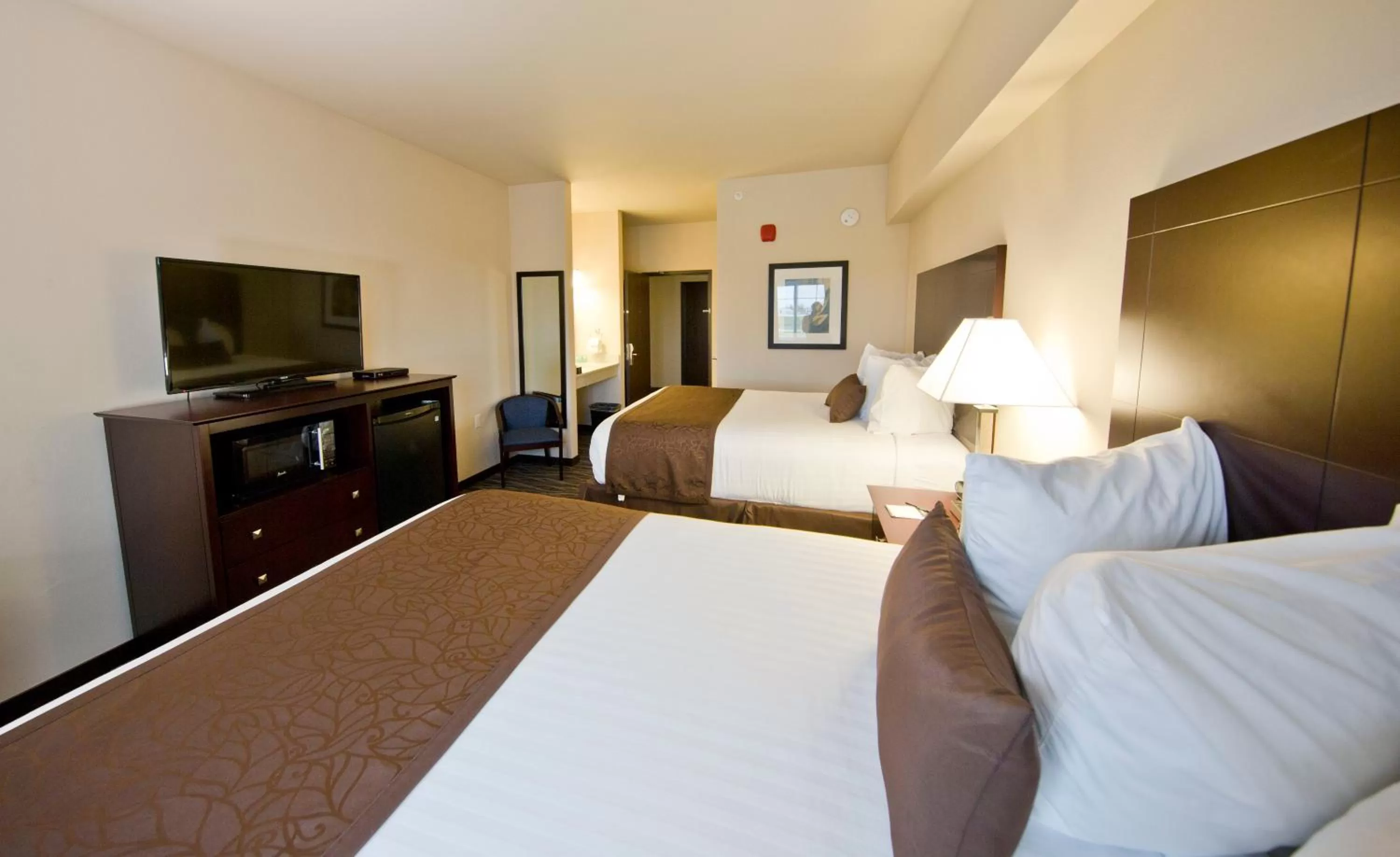 Queen Room in Cobblestone Inn & Suites - Boone