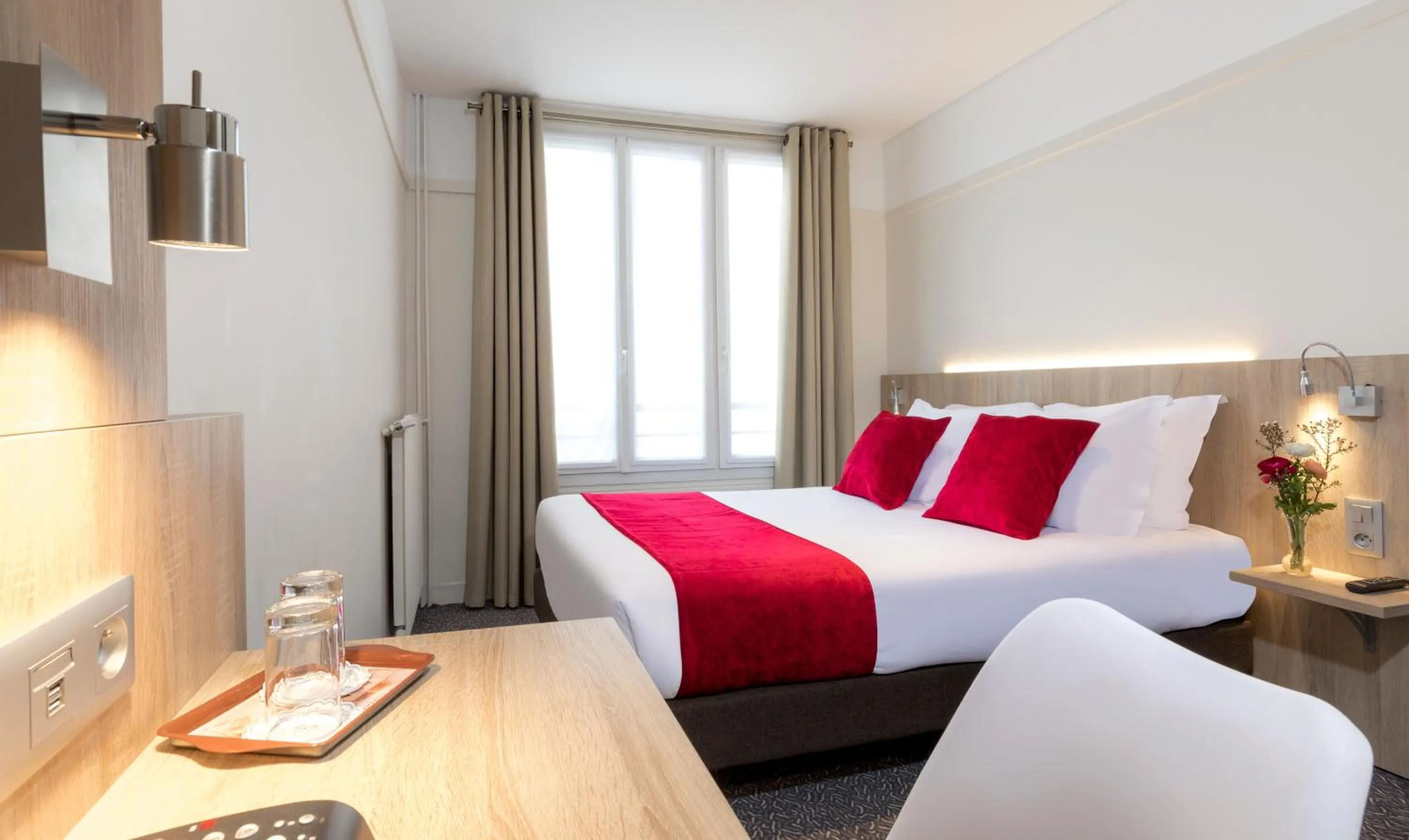 Comfort Double or Twin Room in Hôtel Opera Lafayette