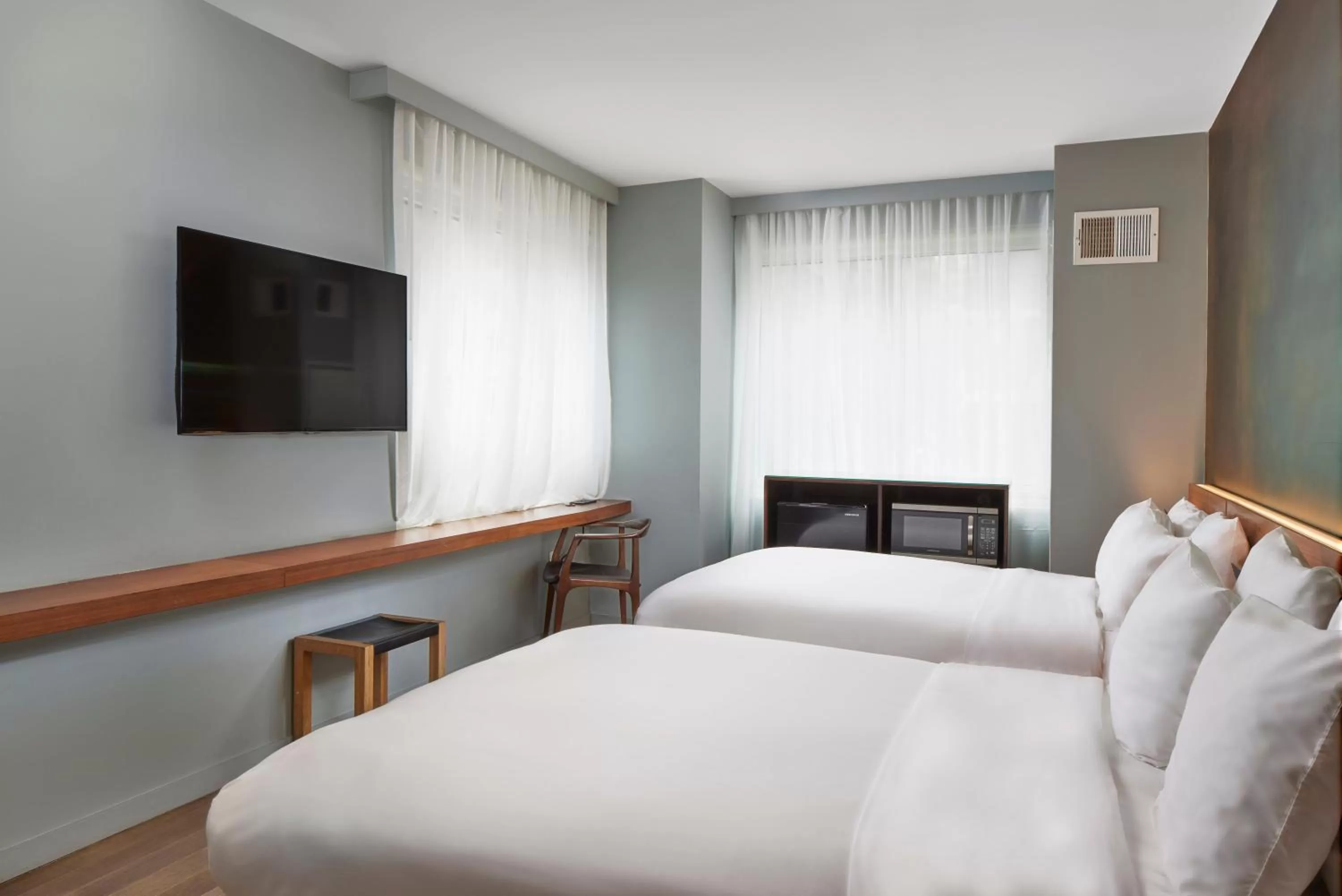 Queen Room in Truss Hotel Times Square