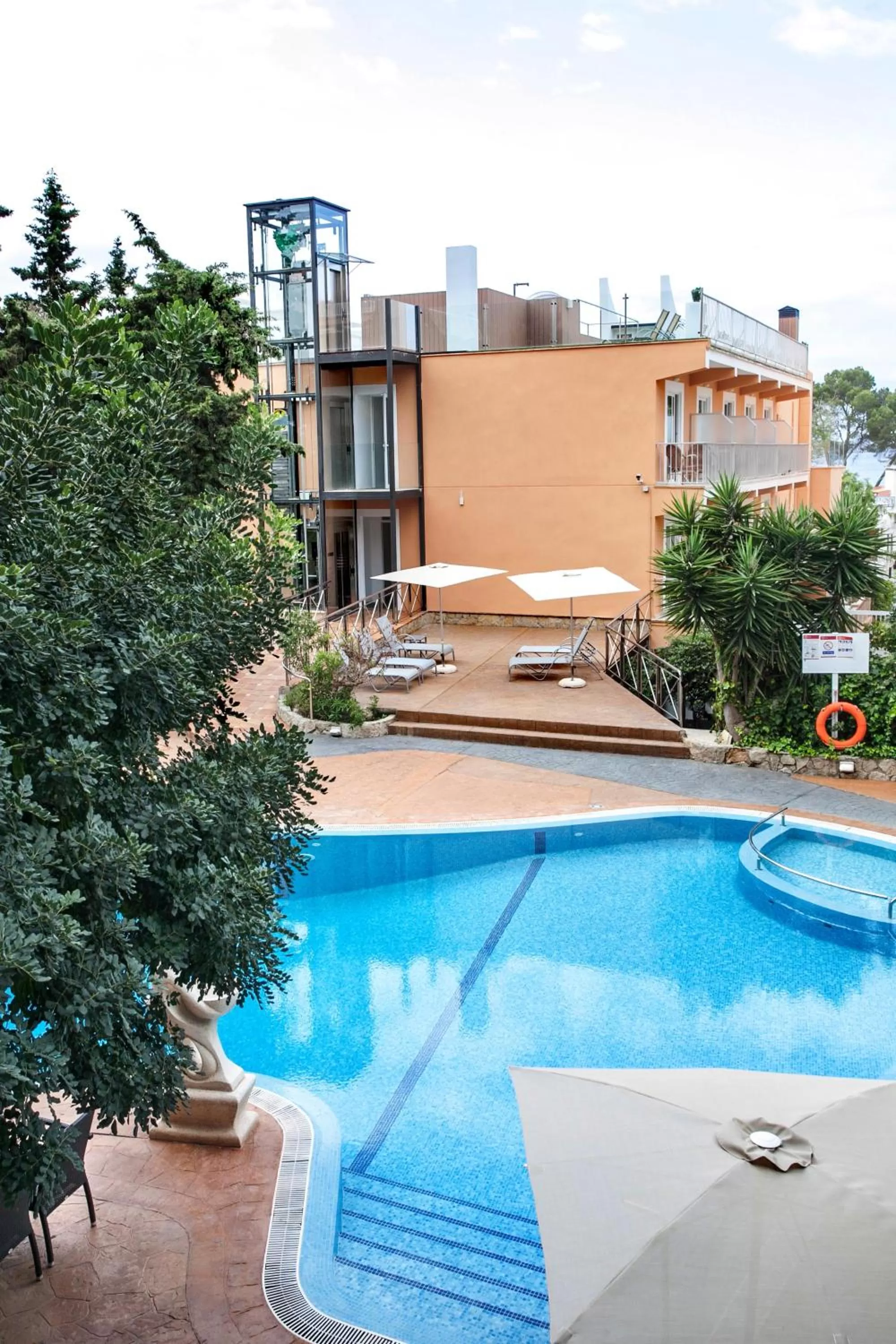 Property building in Morlans Garden