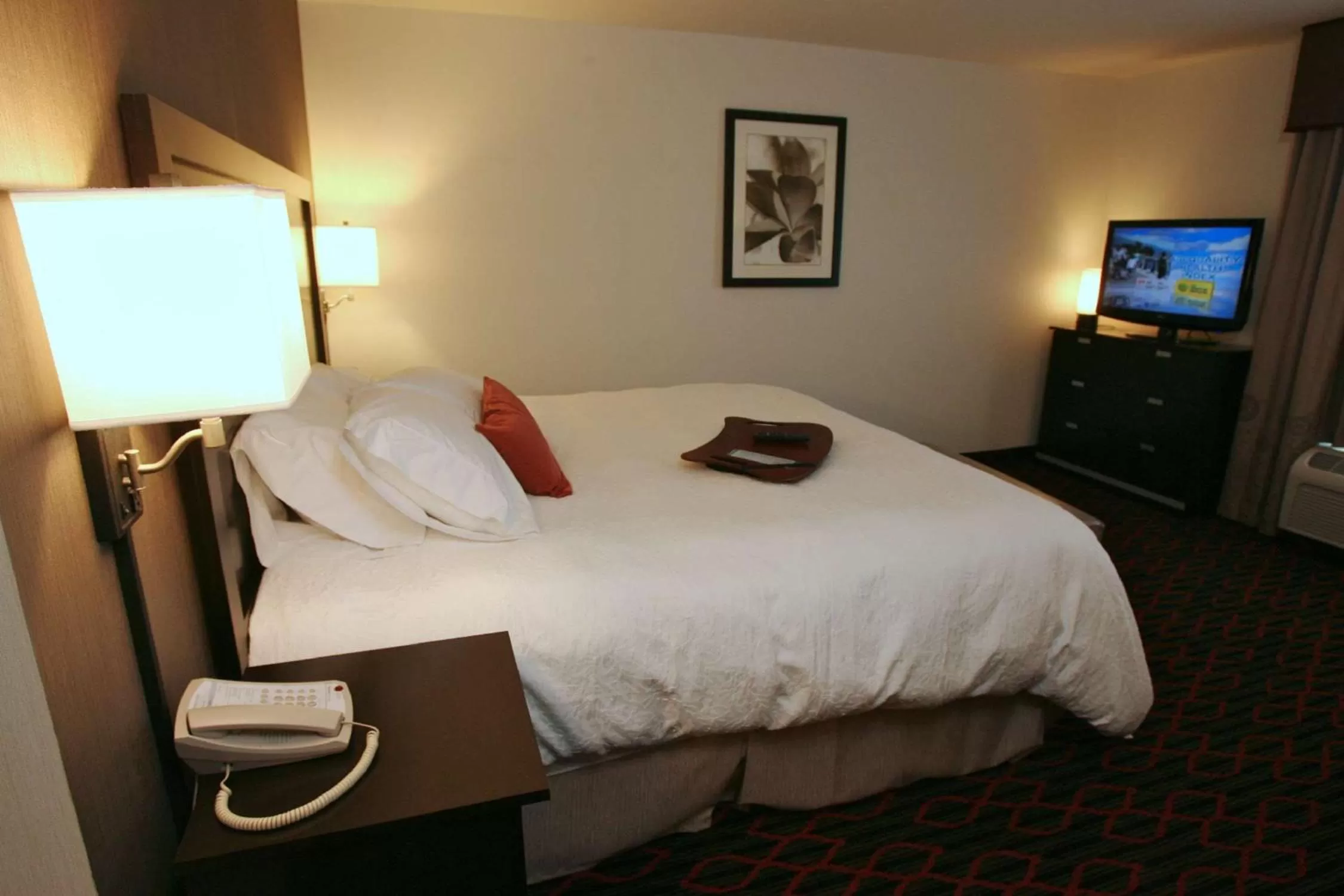King Room with King Bed - Non-Smoking in Hampton Inn & Suites Red Deer