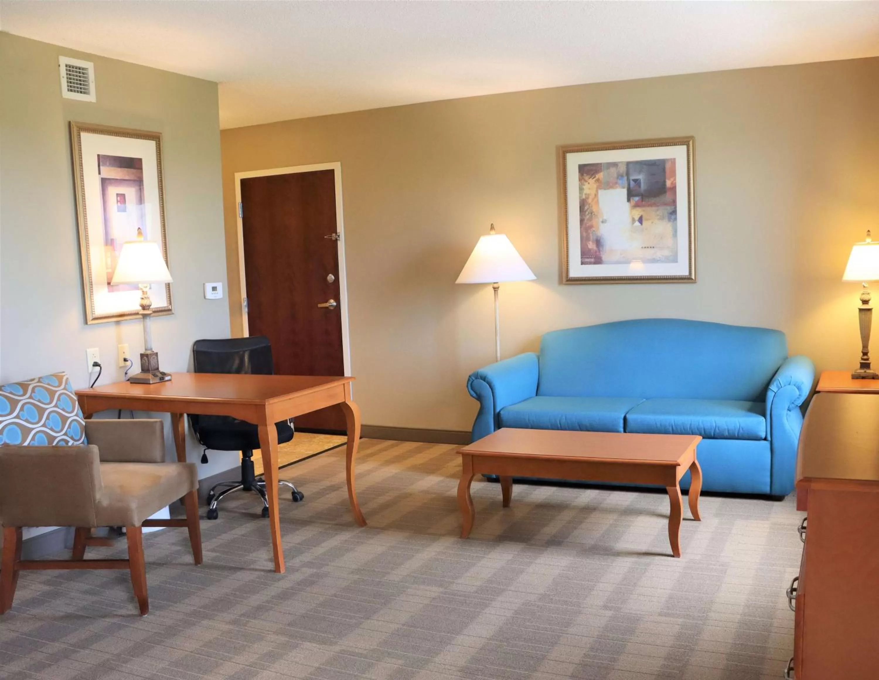 King Studio with Sofa Bed - Non-Smoking in Hampton Inn & Suites Thibodaux