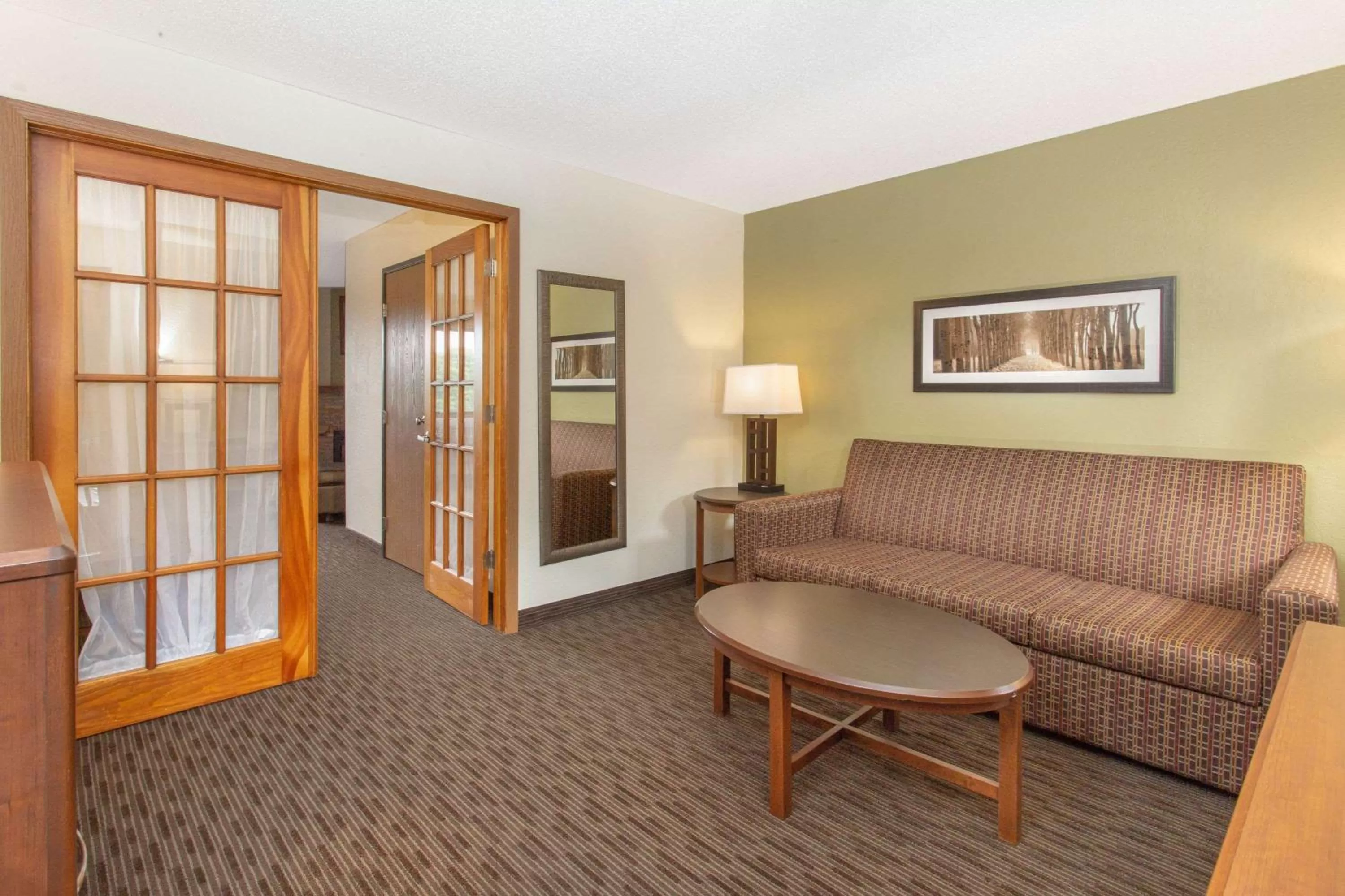 One-Bedroom Deluxe King Suite - Non-Smoking in AmericInn by Wyndham Calumet
