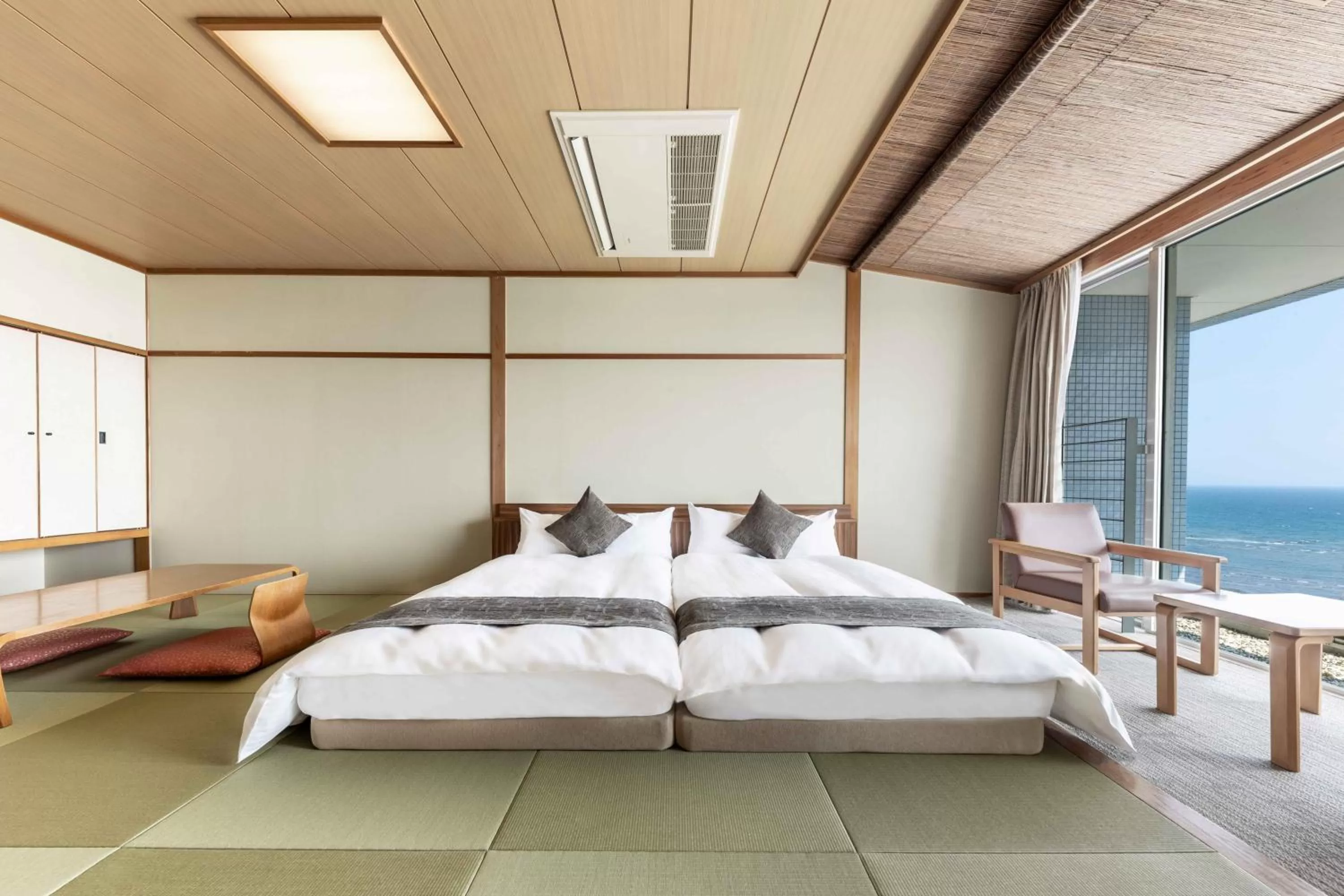 South Wing Japanese-Style Twin Room 42㎡ - single occupancy - Swimming Pool Free of Charge in Spa and Resort Hotel Solage Oita Hiji Beppuwan