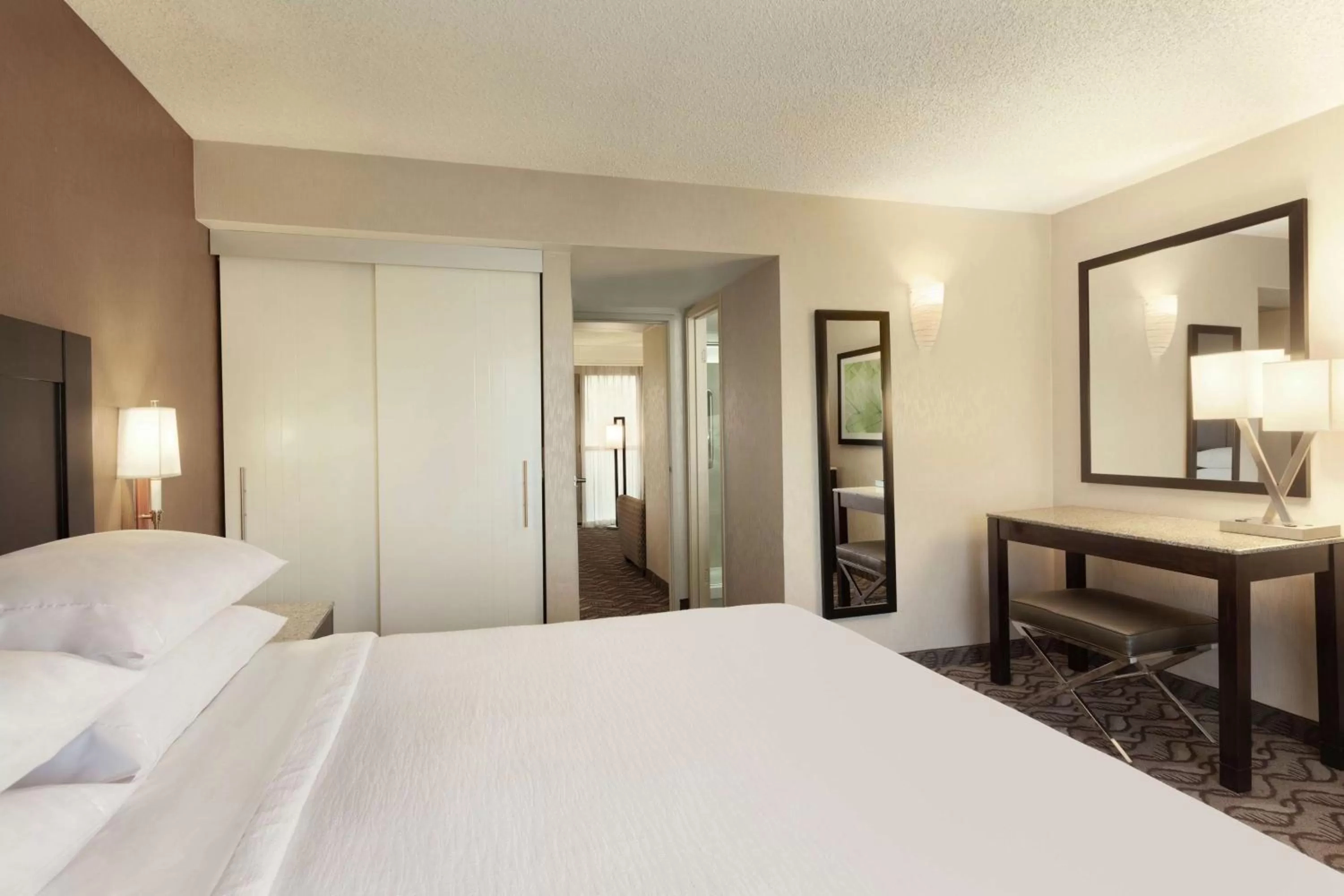 One King Bed Suite with Bathtub in Embassy Suites by Hilton Arcadia-Pasadena Area
