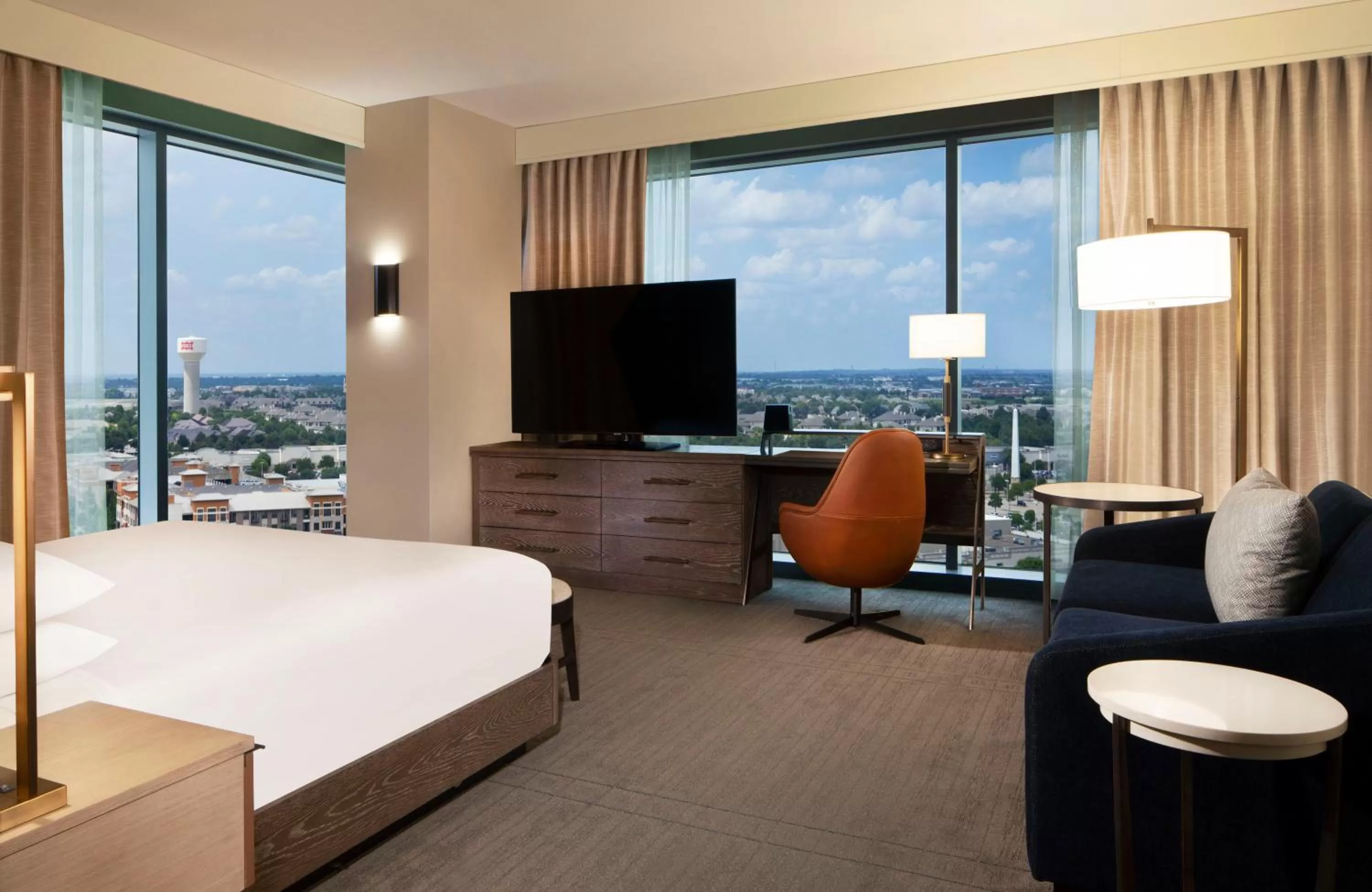 Deluxe Corner King Room in Hyatt Regency Frisco-Dallas
