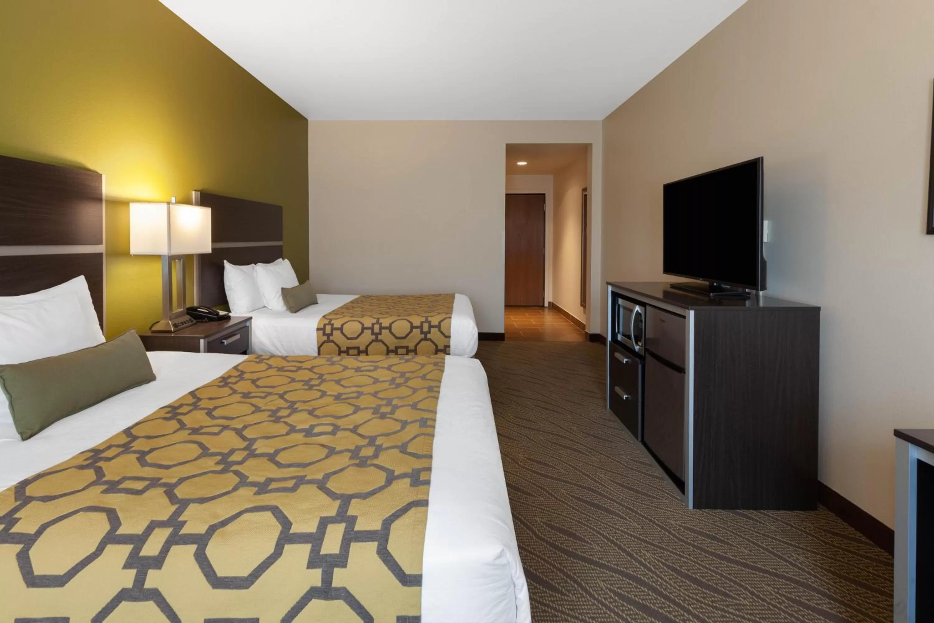 Queen Room with Two Queen Beds - Mobility Access/Non-Smoking in Baymont by Wyndham Beulah