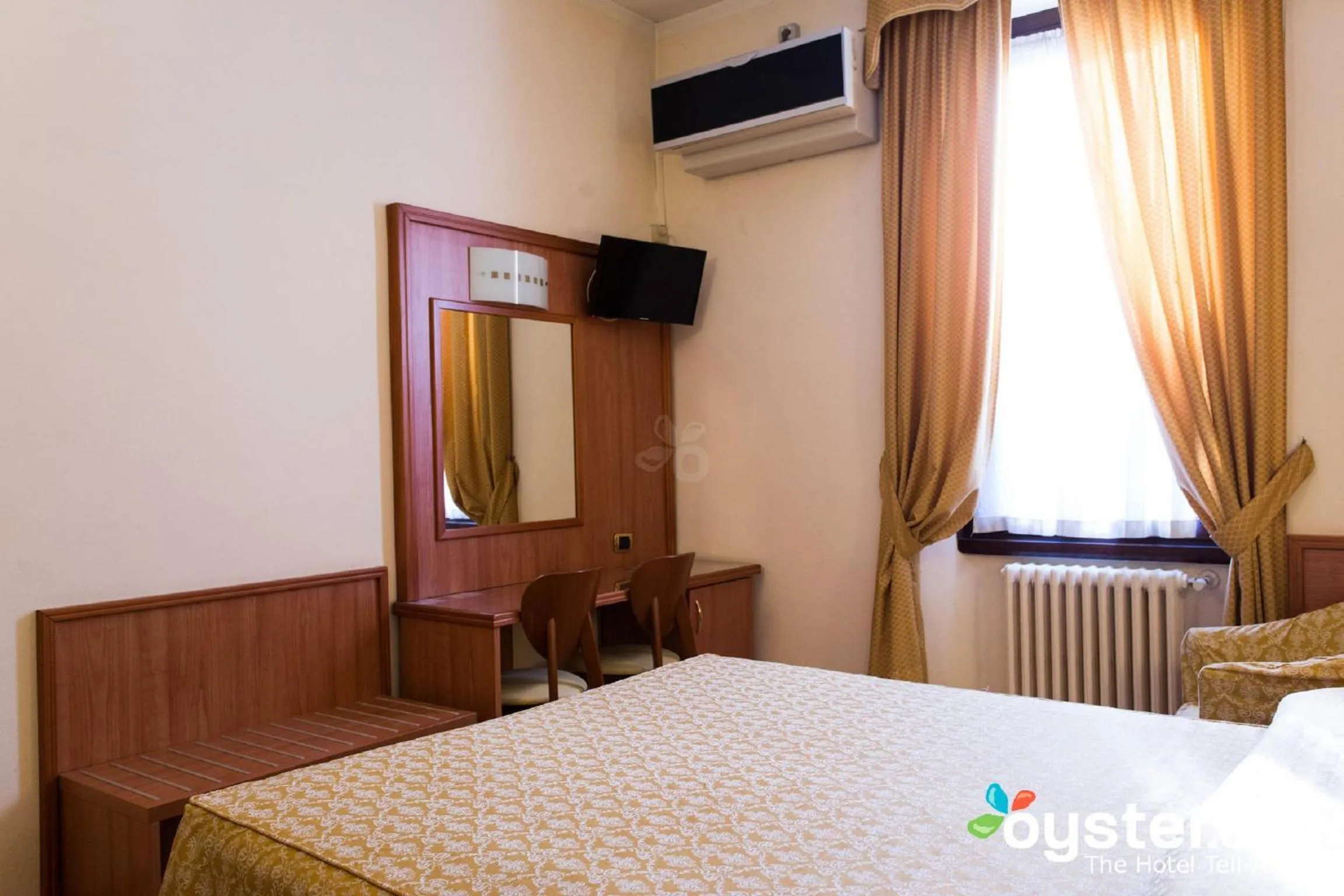 Standard Double Room in Piccolo Hotel