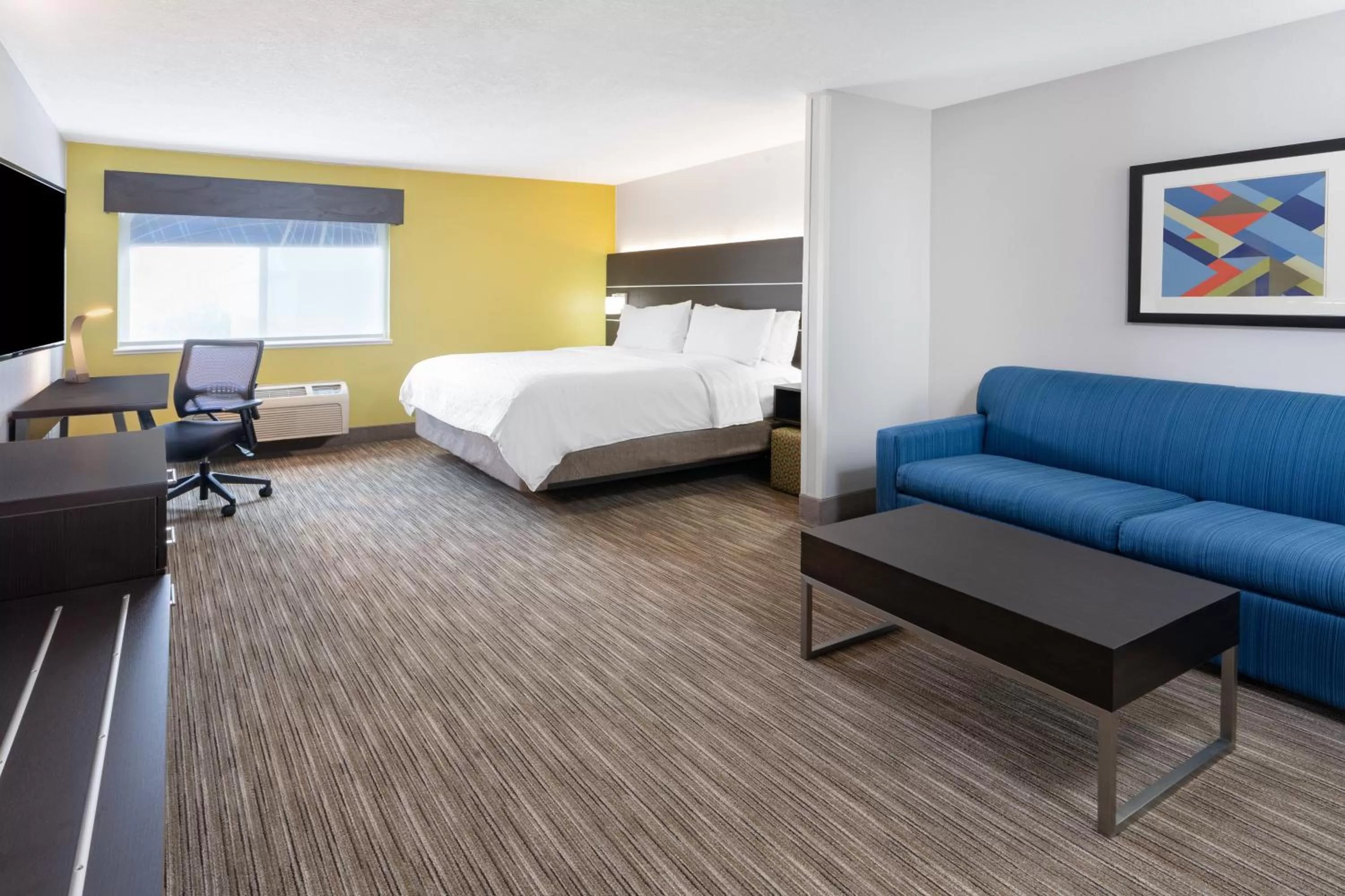 King Suite with Sofa Bed - Hearing Accessible in Holiday Inn Express Hotel & Suites Albuquerque - North Balloon Fiesta Park by IHG