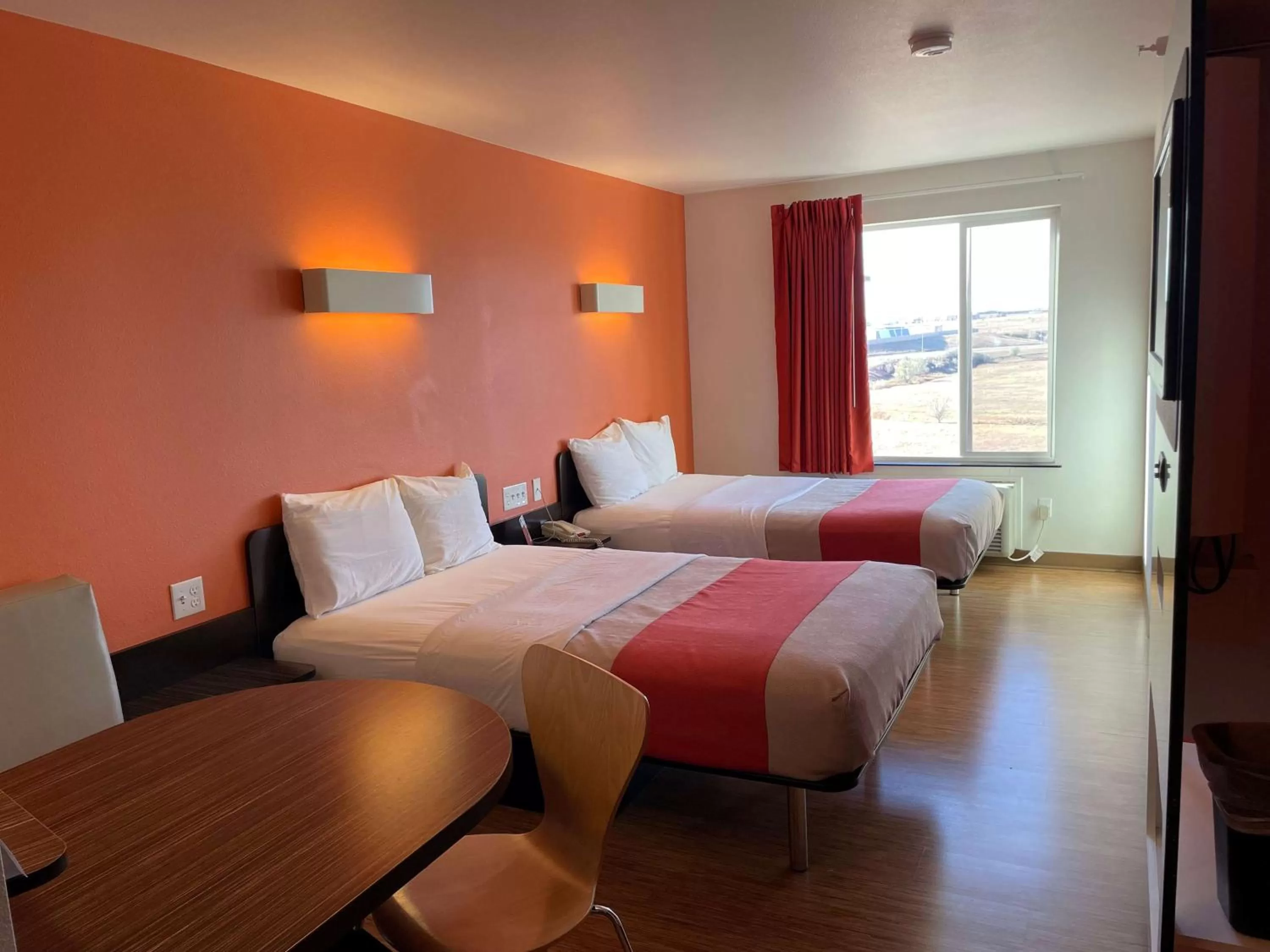 Studio Suite with One Queen Bed, One Twin Bed, Mobility Access and Kitchenette, Non-Smoking in Baymont by Wyndham Williston