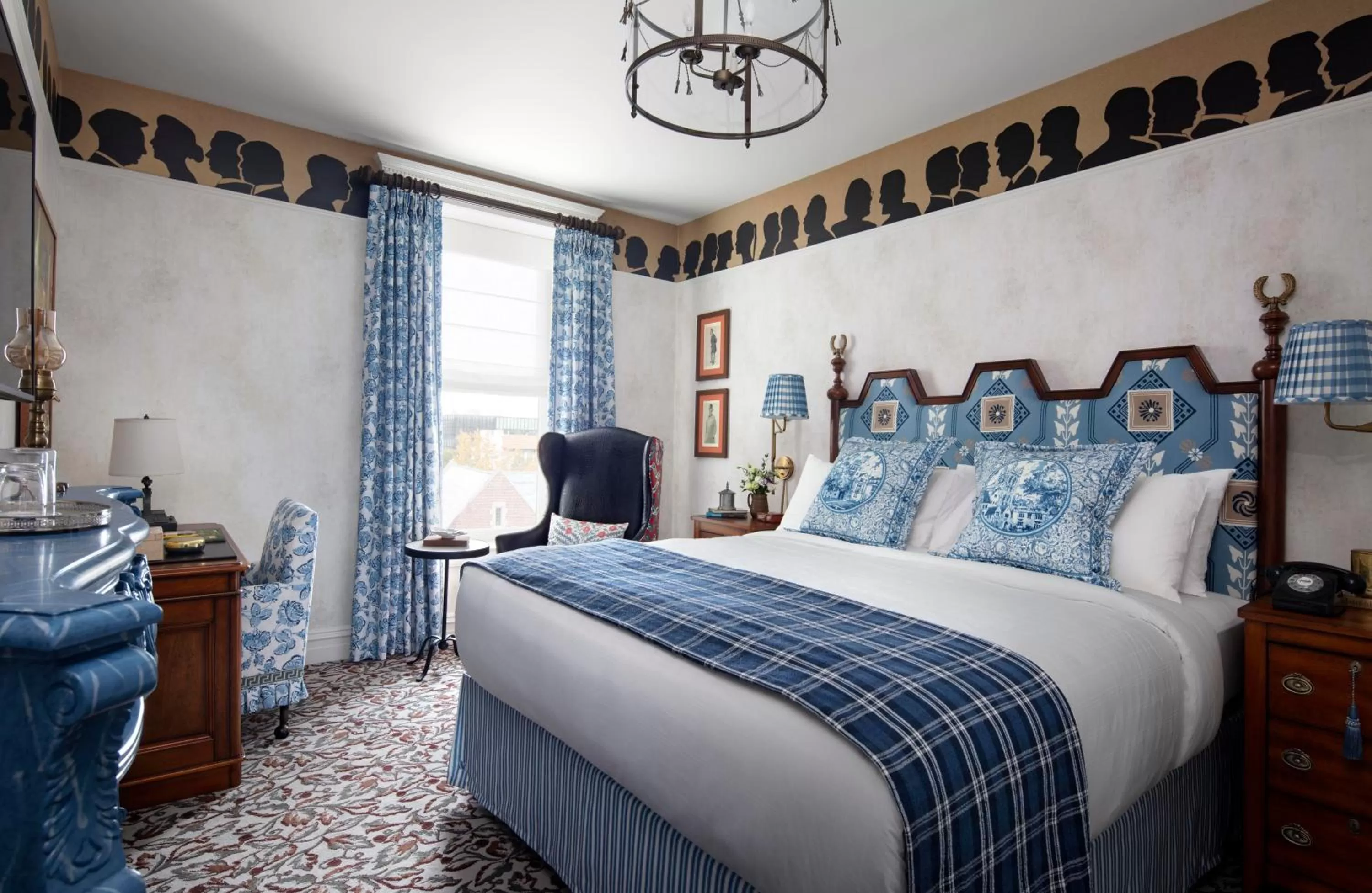 King Room in Graduate by Hilton New Haven