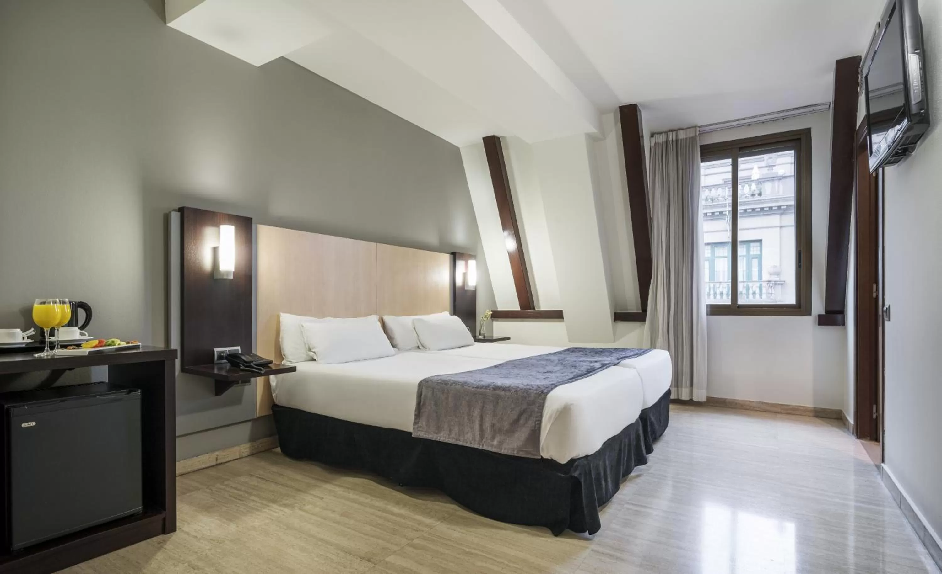 Double or Twin Room in Ilunion Almirante