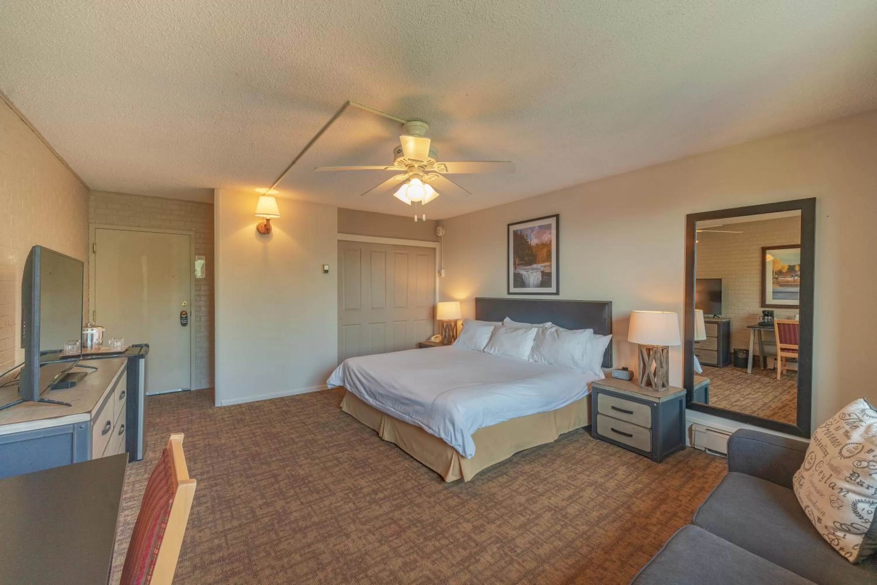 Superior Room in Mountain Chalet Snowmass