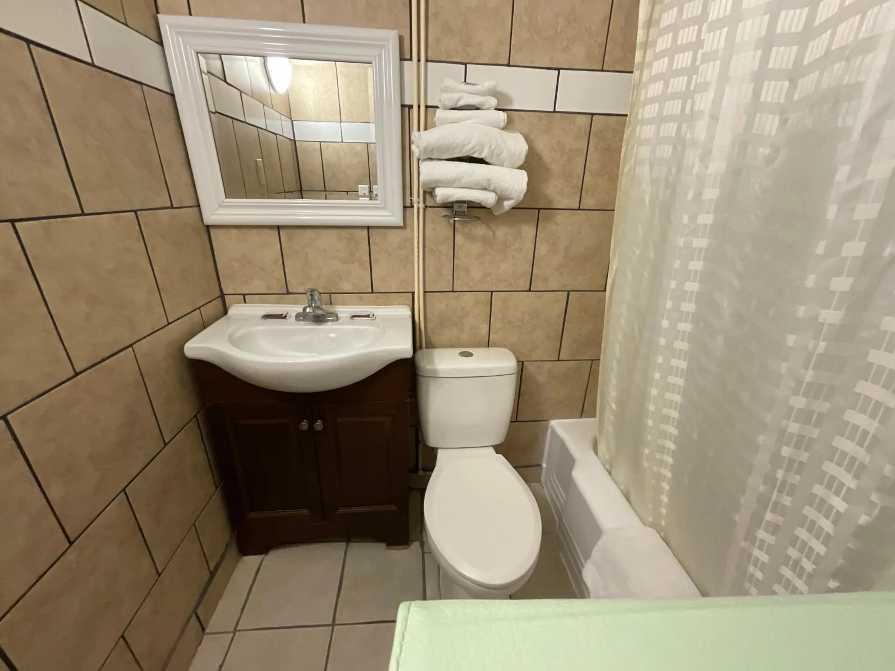 Queen Room in Kansan Motel