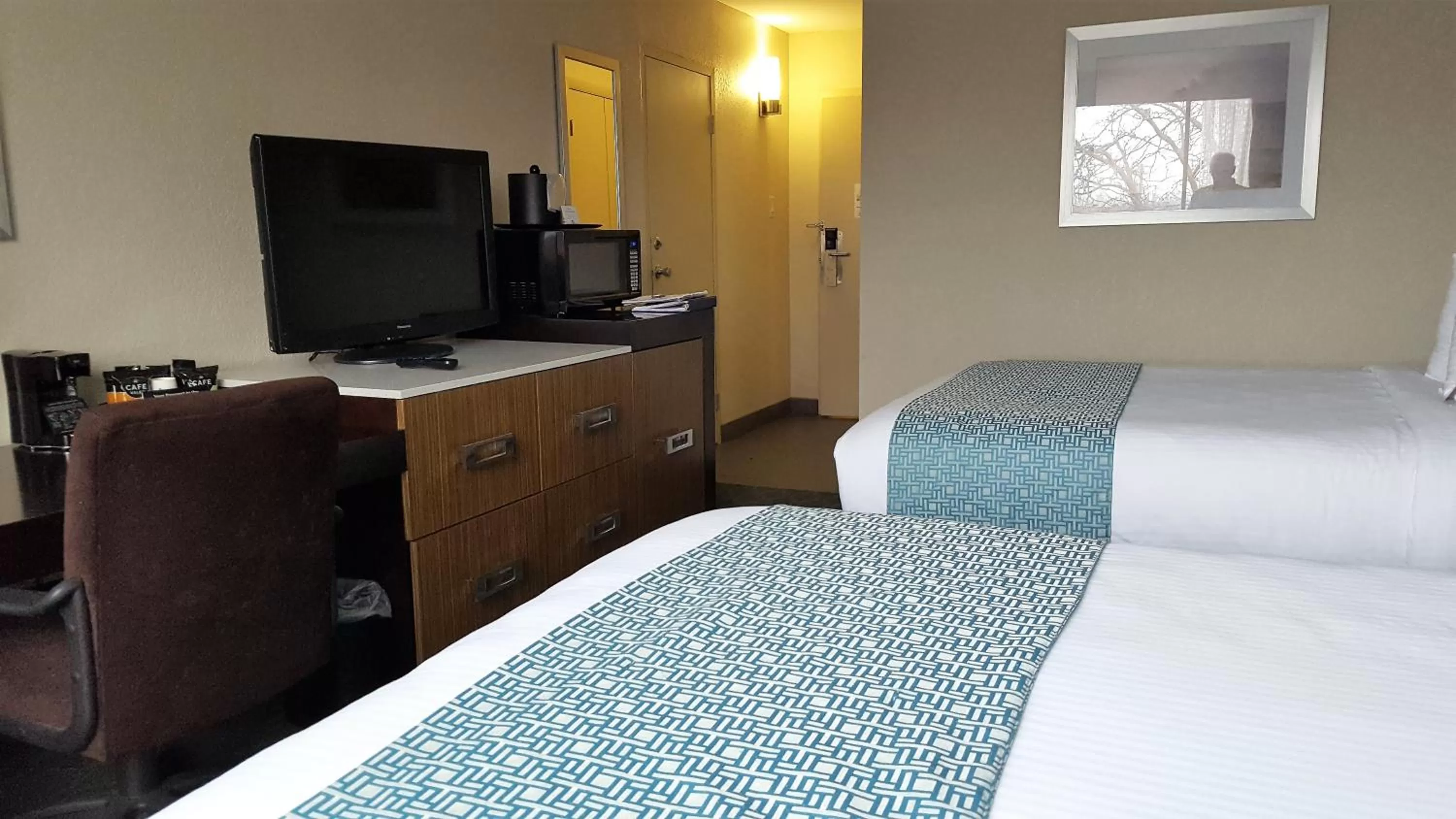 Queen Room with Two Queen Beds - City View in Wyndham Garden Kenosha Harborside