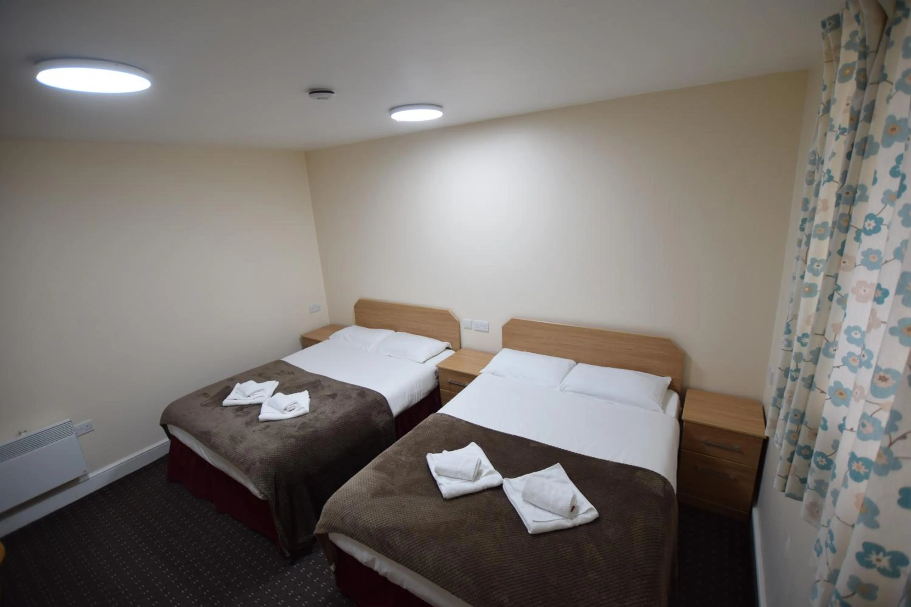 Family Room with Shared Bathroom in Woodlands Lodge Ilford