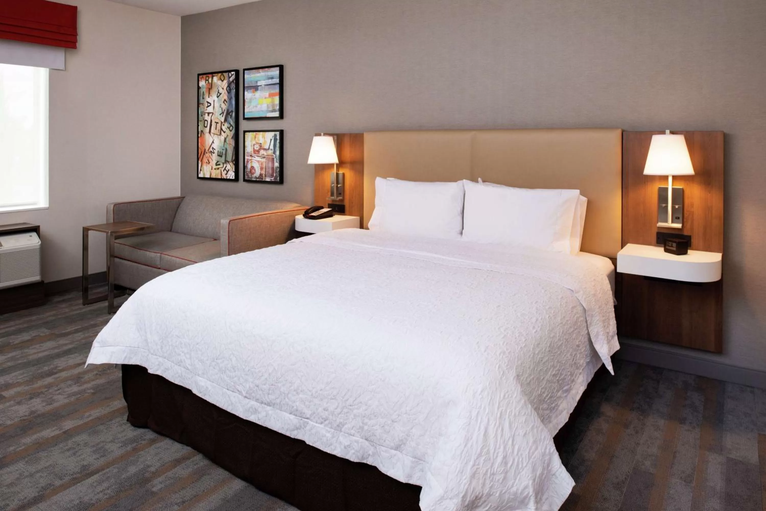 King Room with Sofa Bed in Hampton Inn & Suites Buena Park