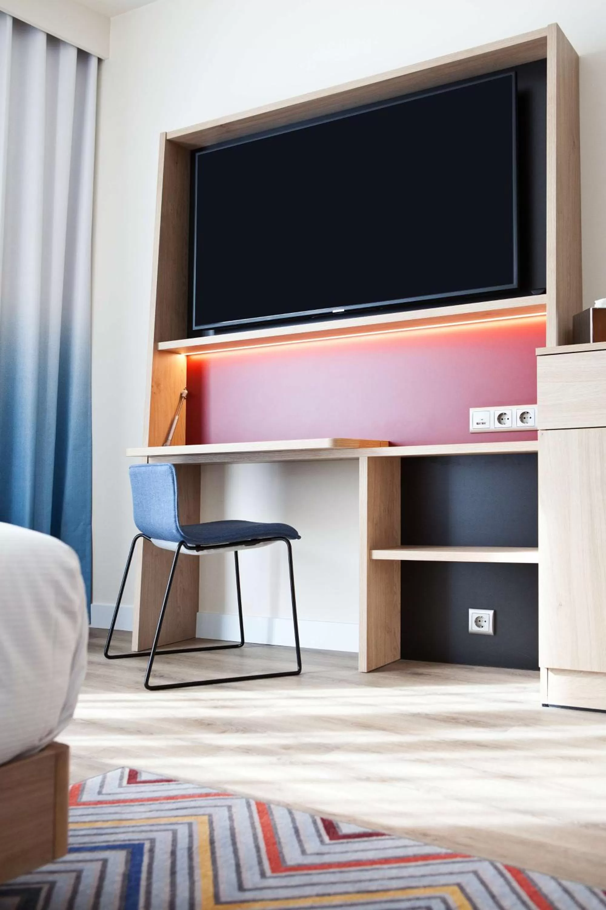 Queen Room with Sofa Bed in Hampton By Hilton Vienna Messe