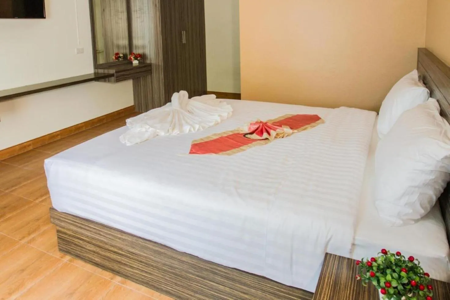 Double Room with Pool View in Cozy Residence Nanai