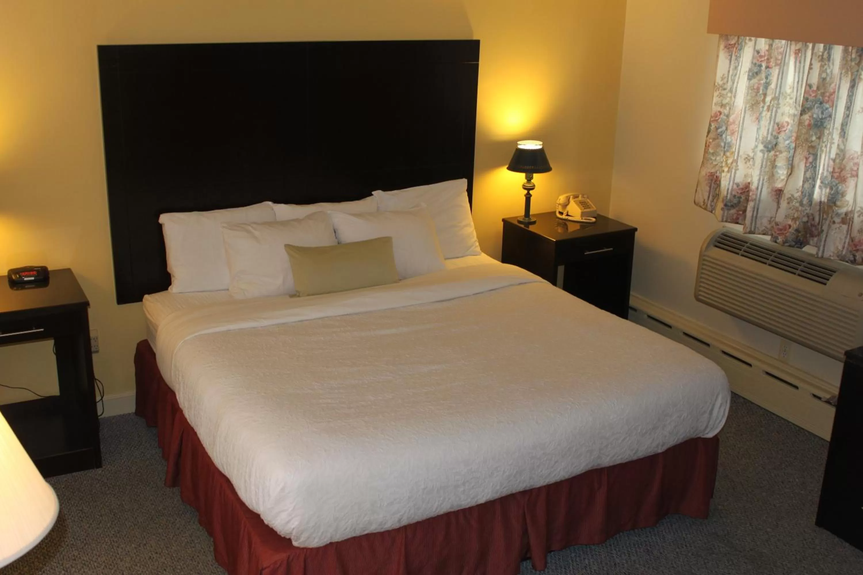 King Room in Four Winds Country Motel