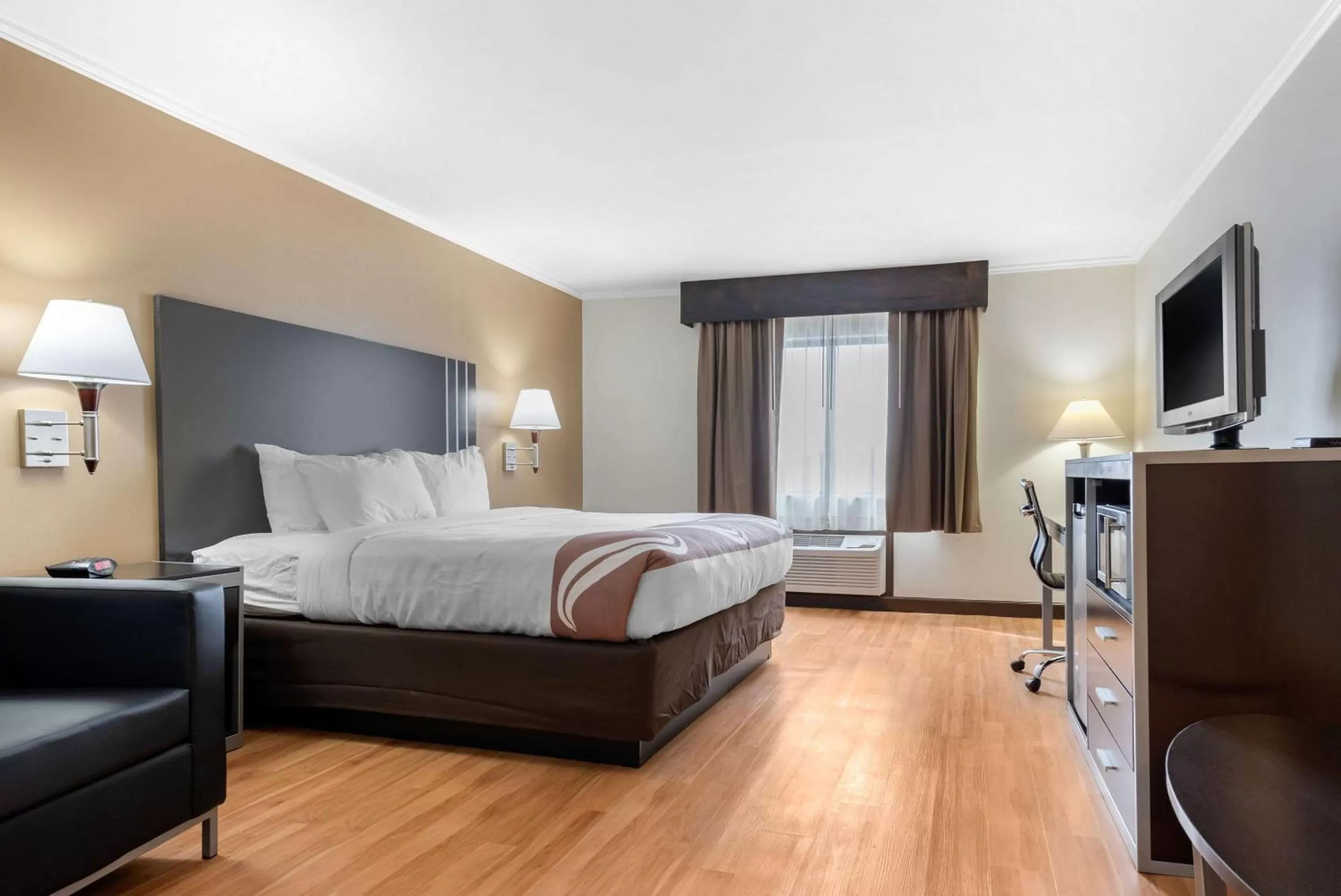 King Room with Sofa Bed - Non-Smoking in Quality Inn