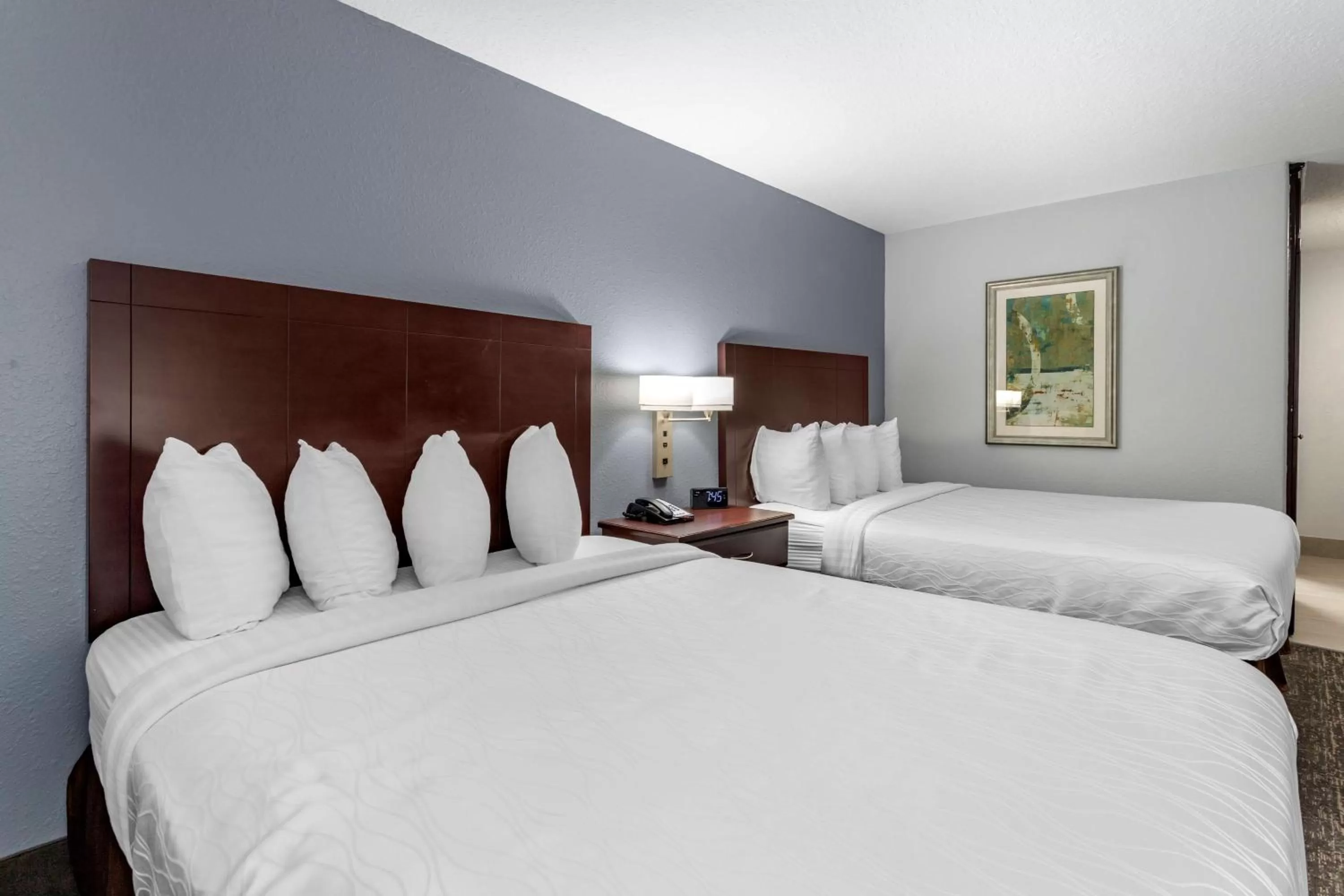 Queen Room with Two Queen Beds and Bath Tub - Disability Access/Non-Smoking  in Best Western Plus Orange County