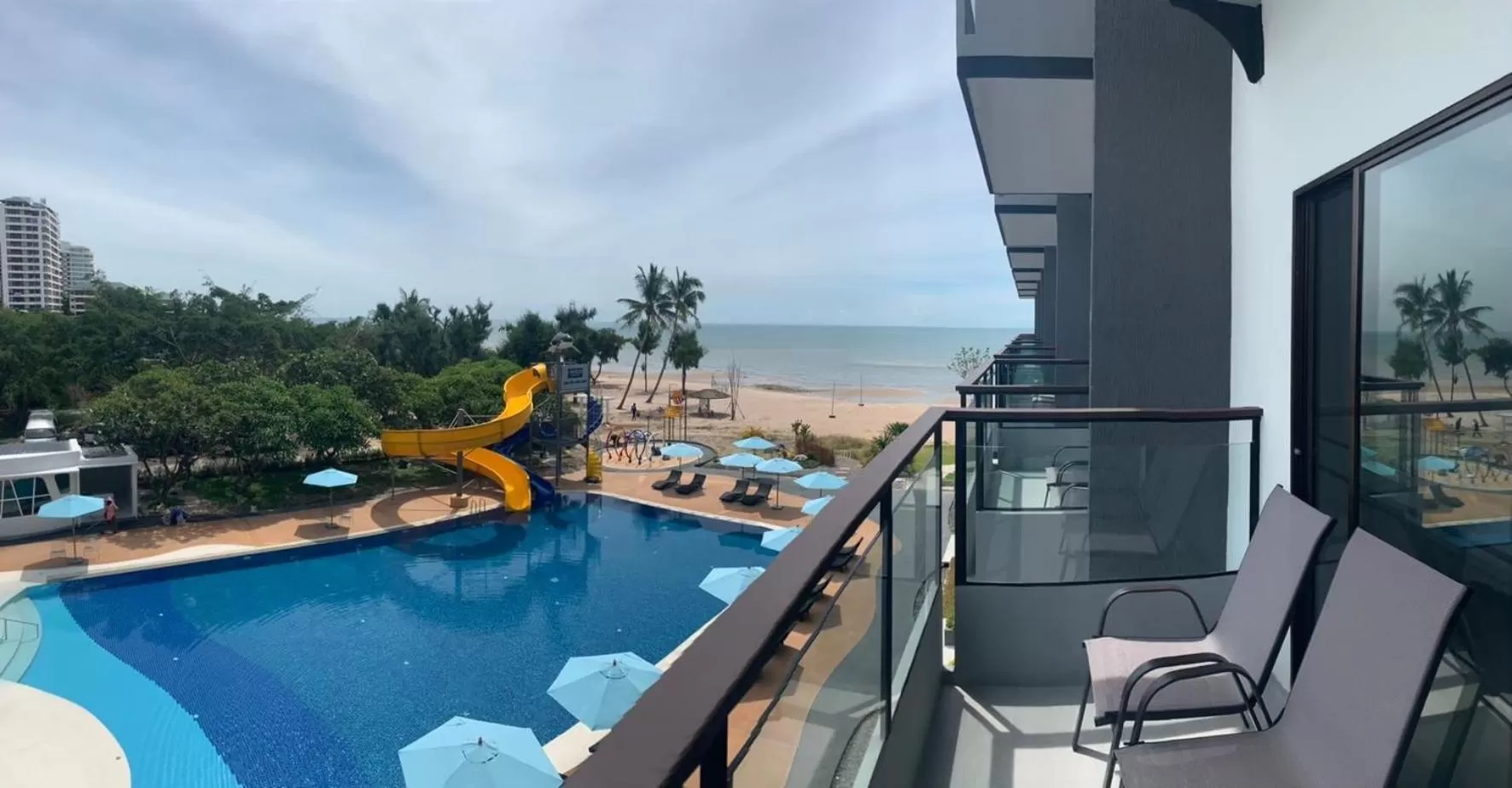 Deluxe Twin Room with Ocean View   in Centara Life Cha-Am Beach Resort Hua Hin