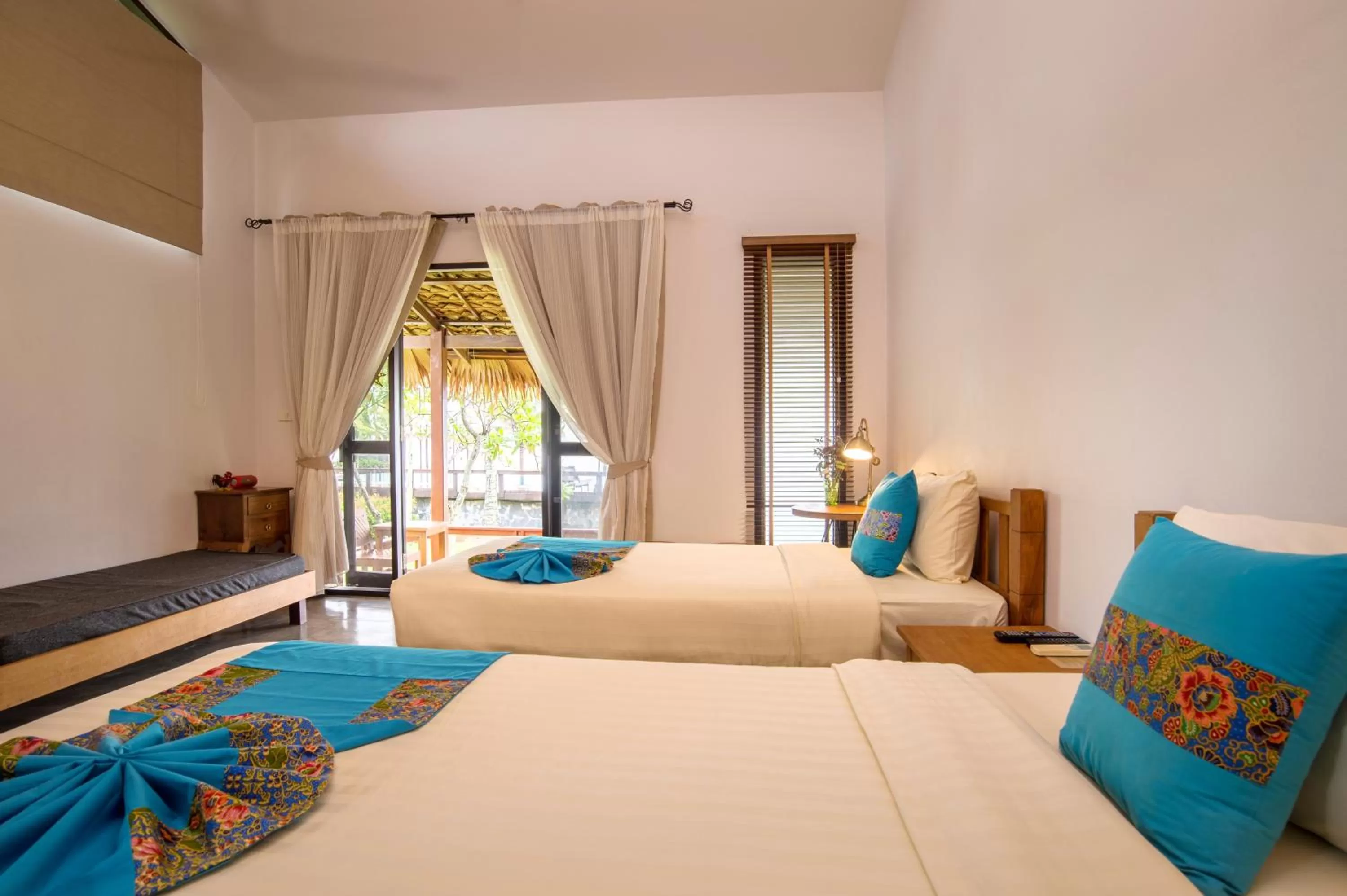 Day, Bed in Islanda Hideaway Resort