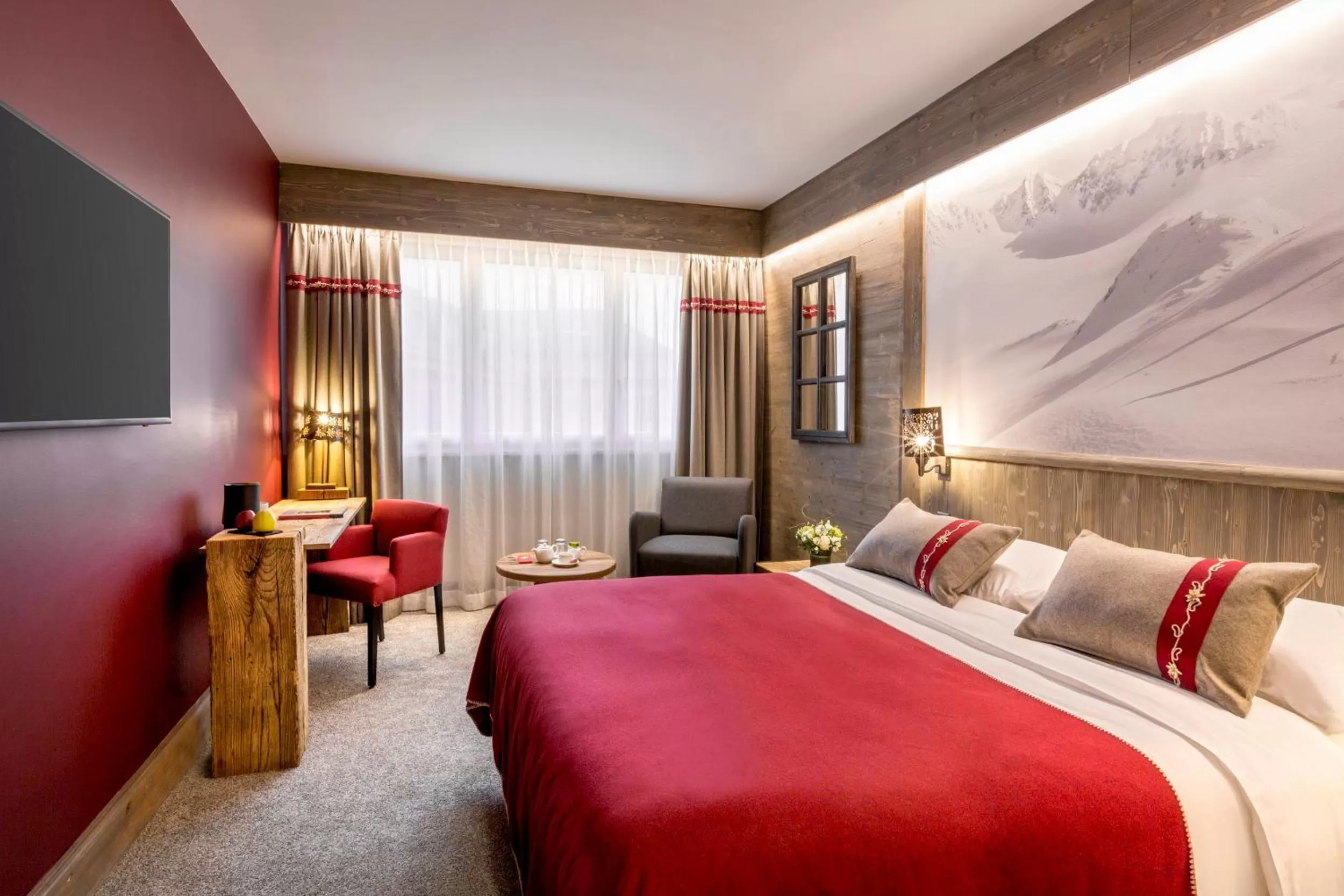 Classic Room in Edelweiss Manotel