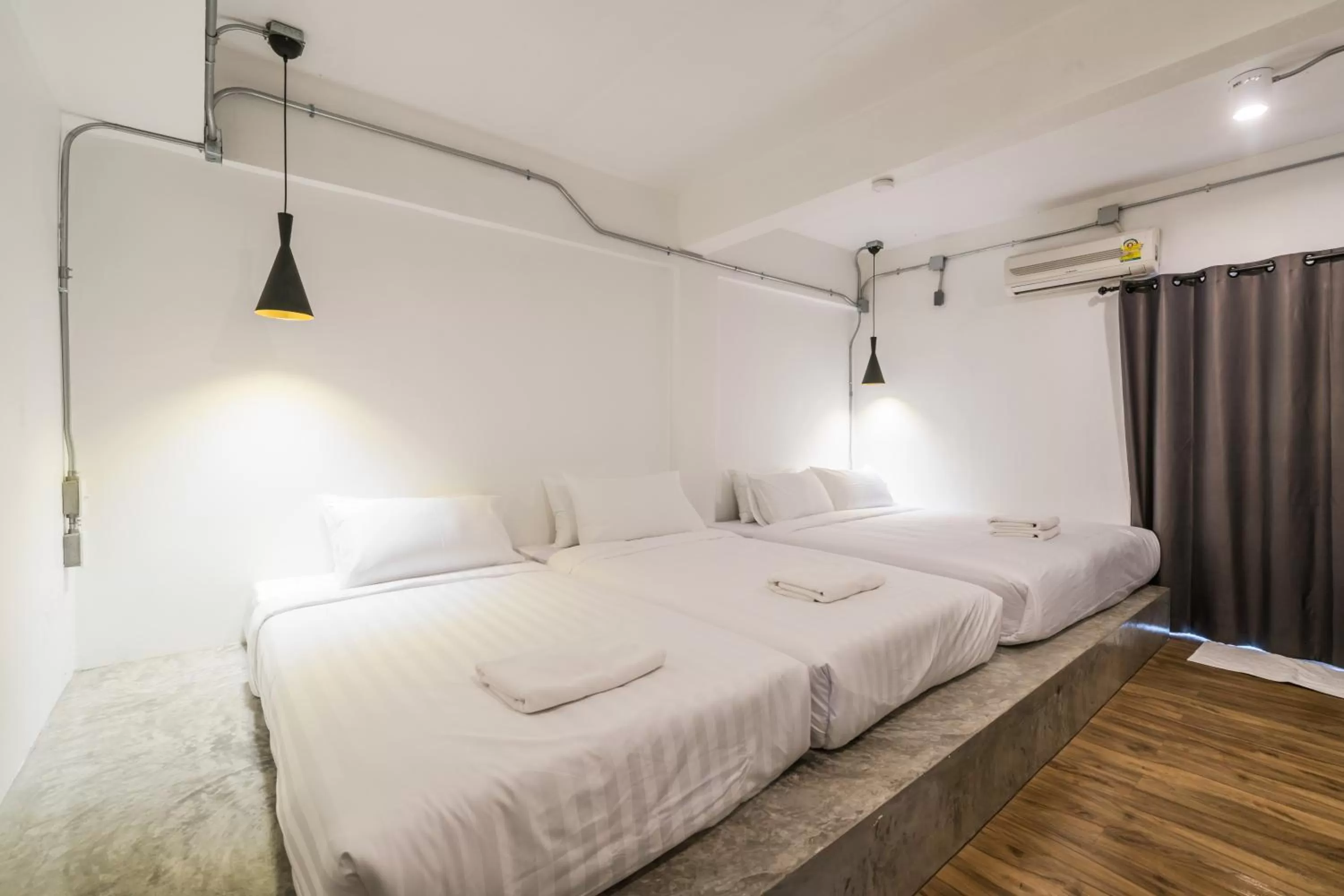 Standard Quadruple Room in Your Space Hotel Prasingh