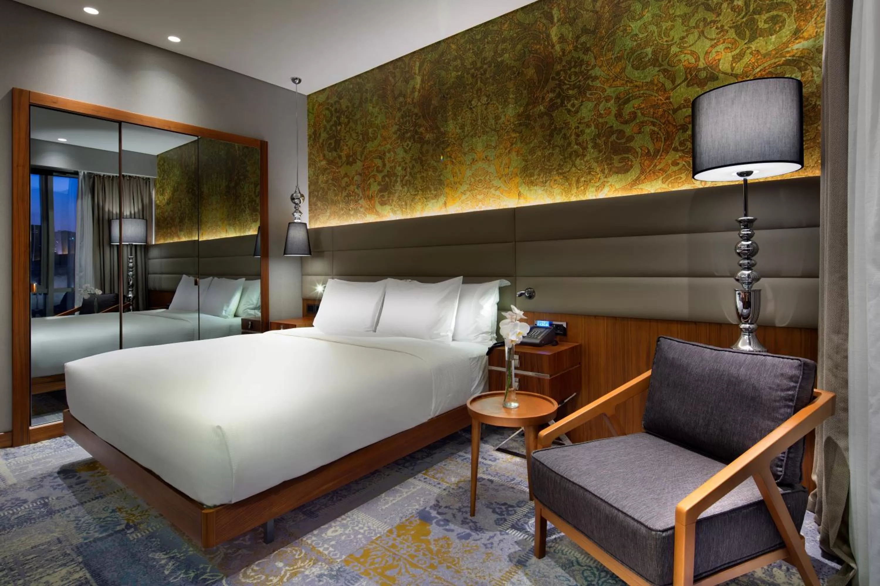 King Guest Room in DoubleTree by Hilton Istanbul - Piyalepasa